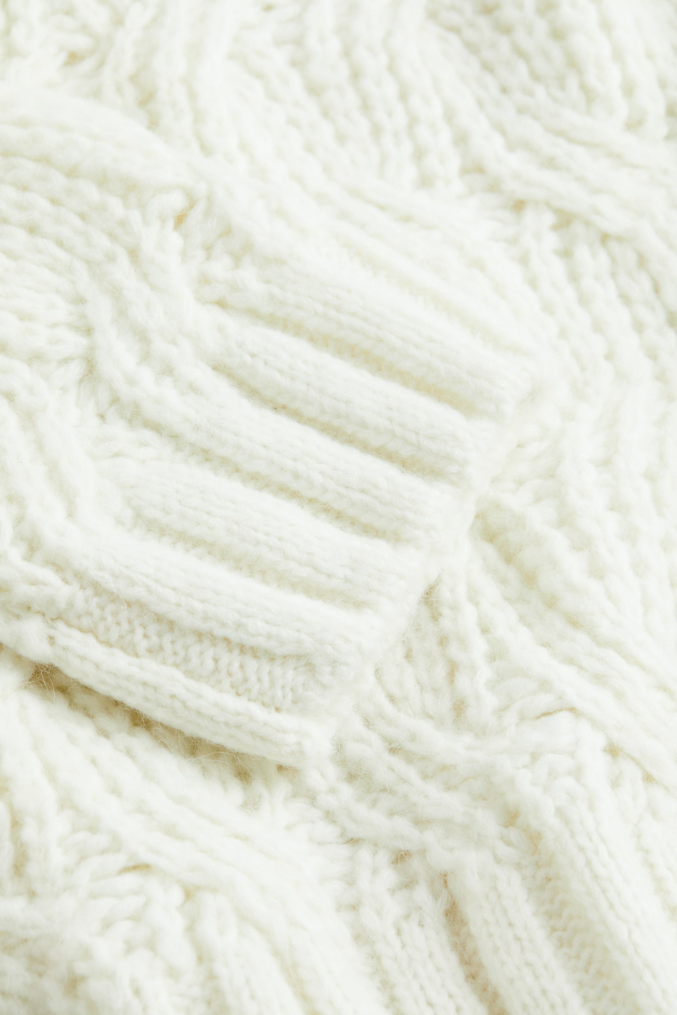 הצגת תמונה גדולה יותר: סוודר צמות אוברסייז מתערובת צמר - לבן - Ladies | H&M IL 2