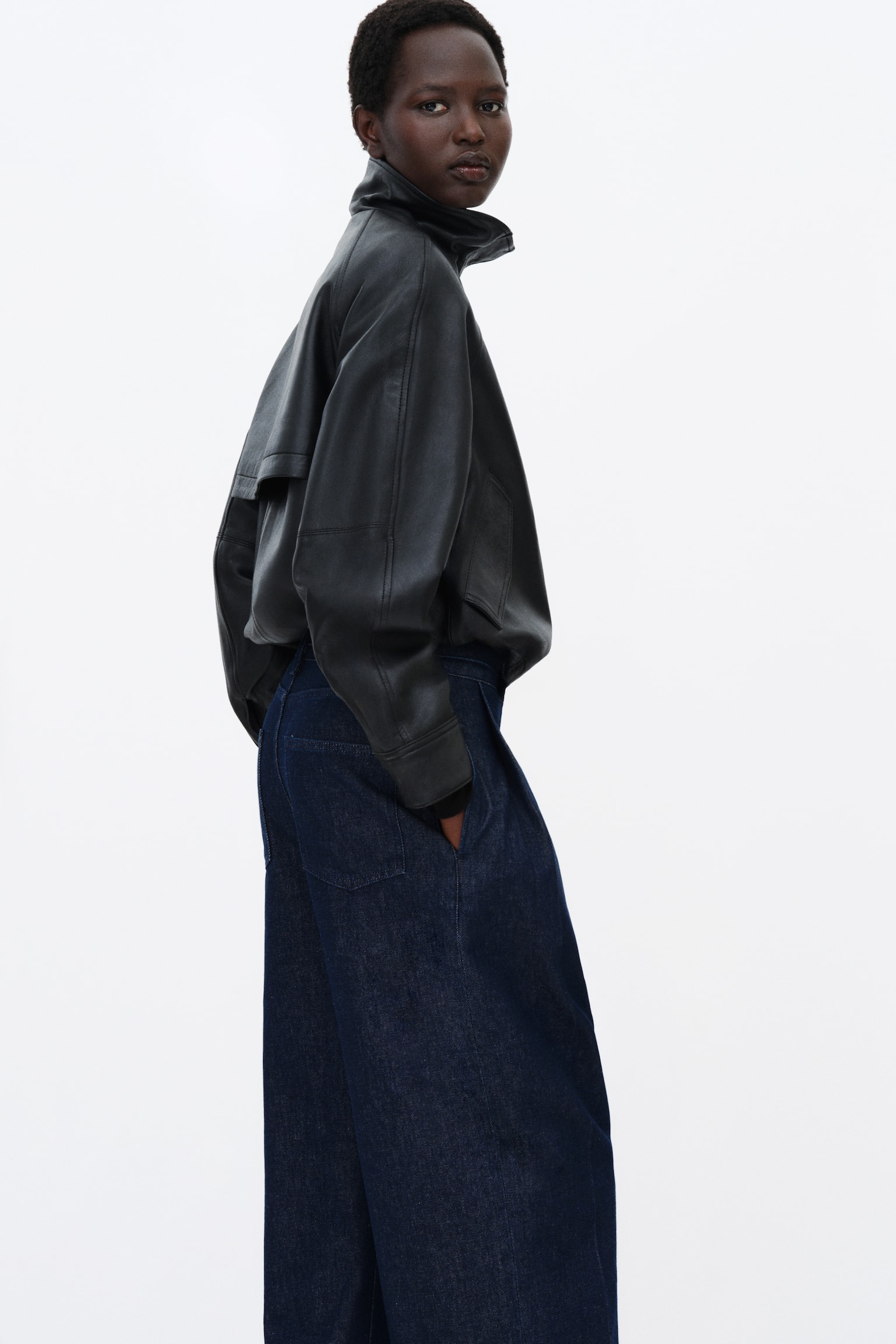 Женские джинсы H&M Barrel-Leg High-Waist, цвет: Тёмный джинсовый синий — фото 5