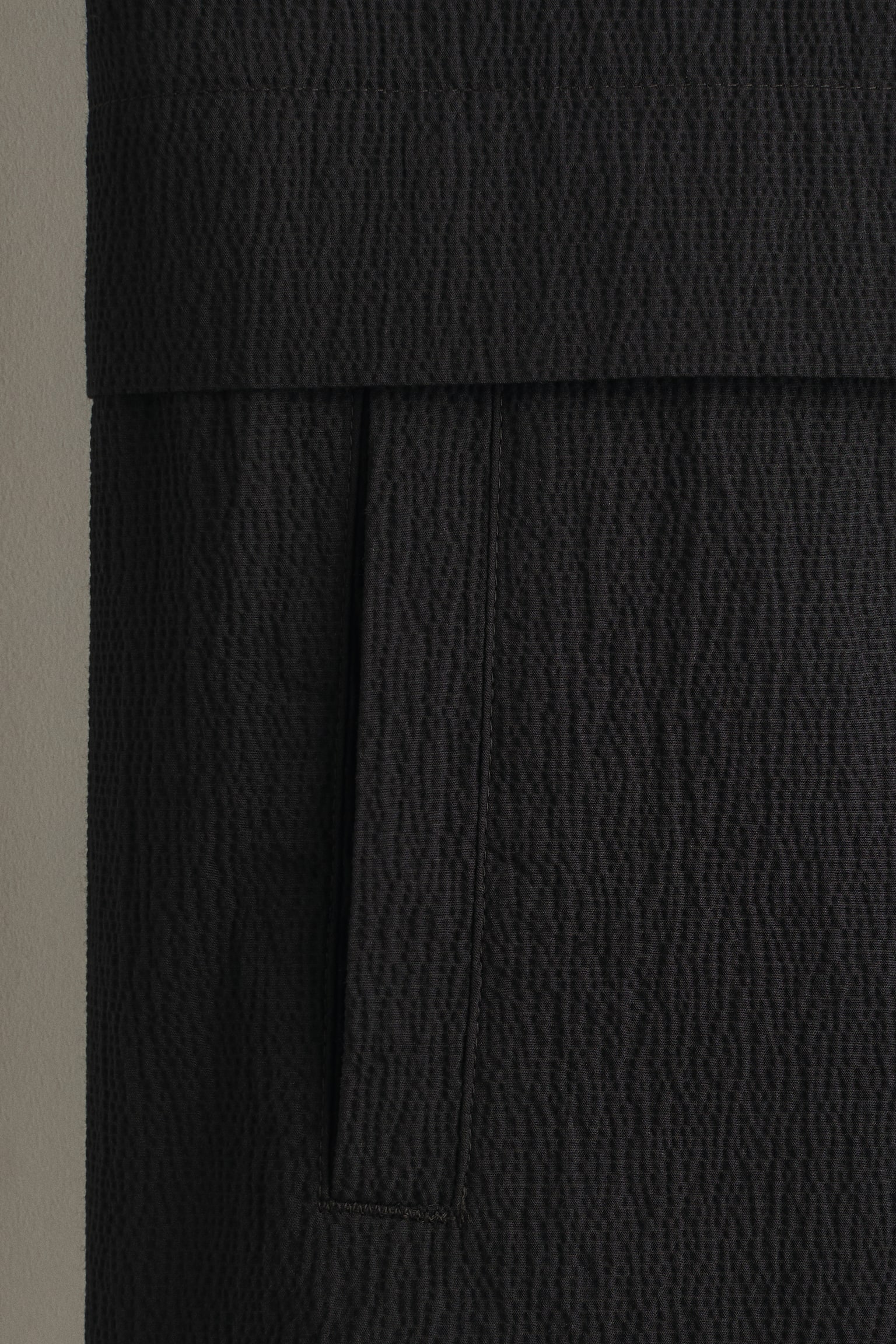 Áo khoác ngắn tay - Màu đen - 3