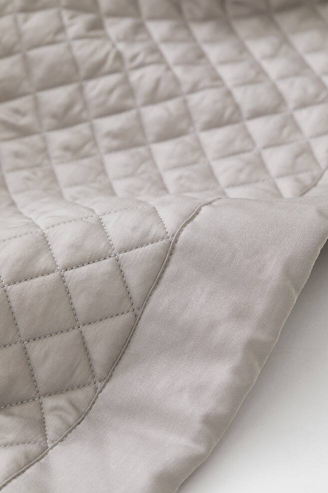 Quiltet sengetæppe - Gråbeige/Hvid - 2