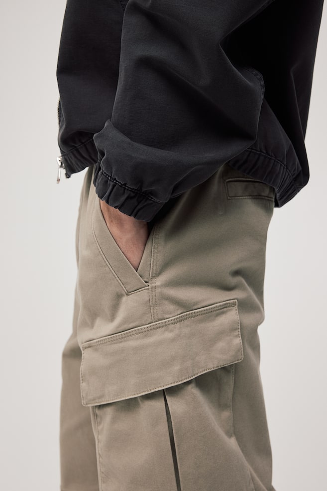 Pantalon cargo Regular Fit - Beige/Noir/Vert sauge/Gris foncé - 3