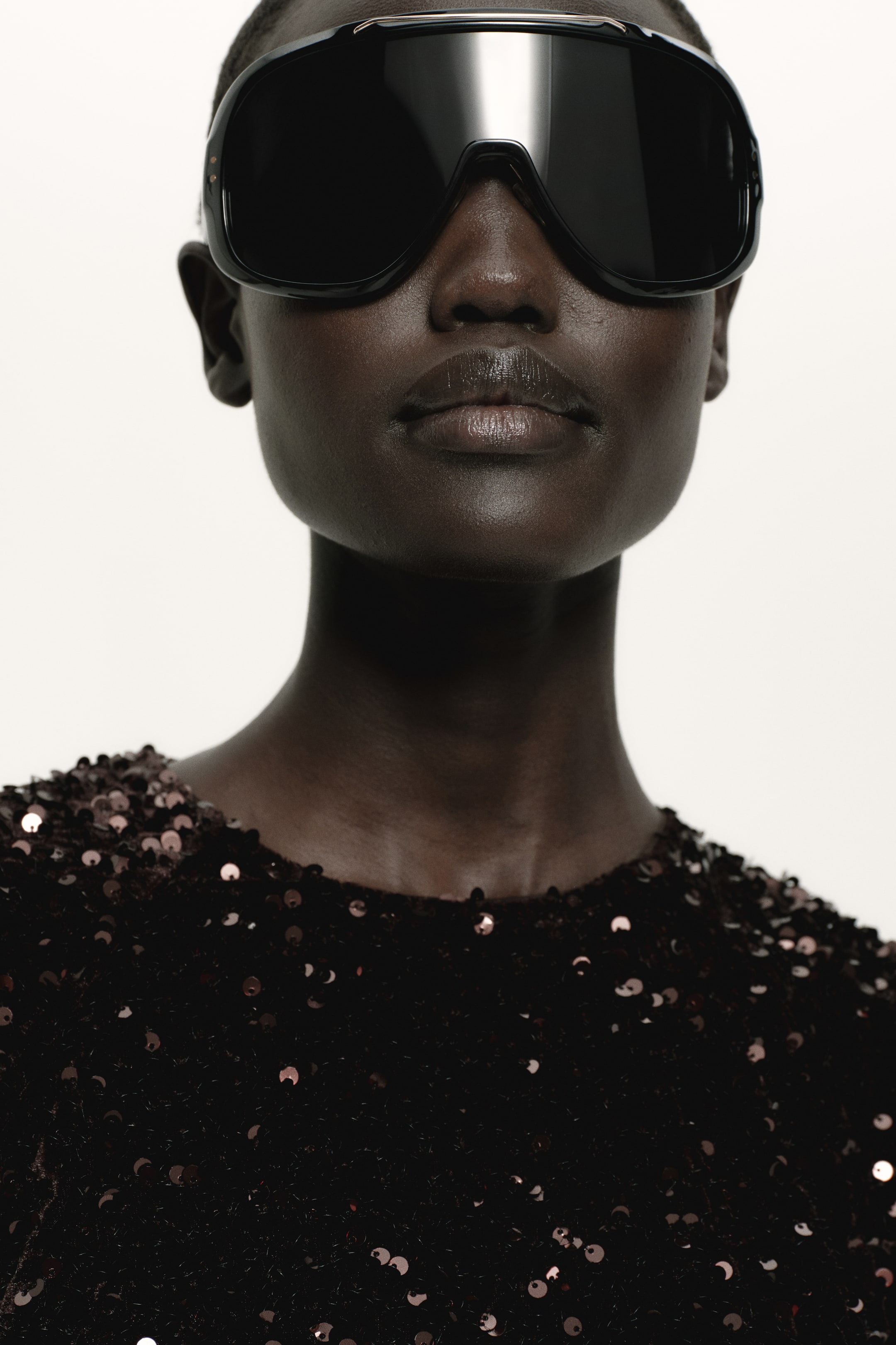 Nagyobb kép megtekintése: Flitteres miniruha - Sötétbarna - NŐI | H&M HU 3