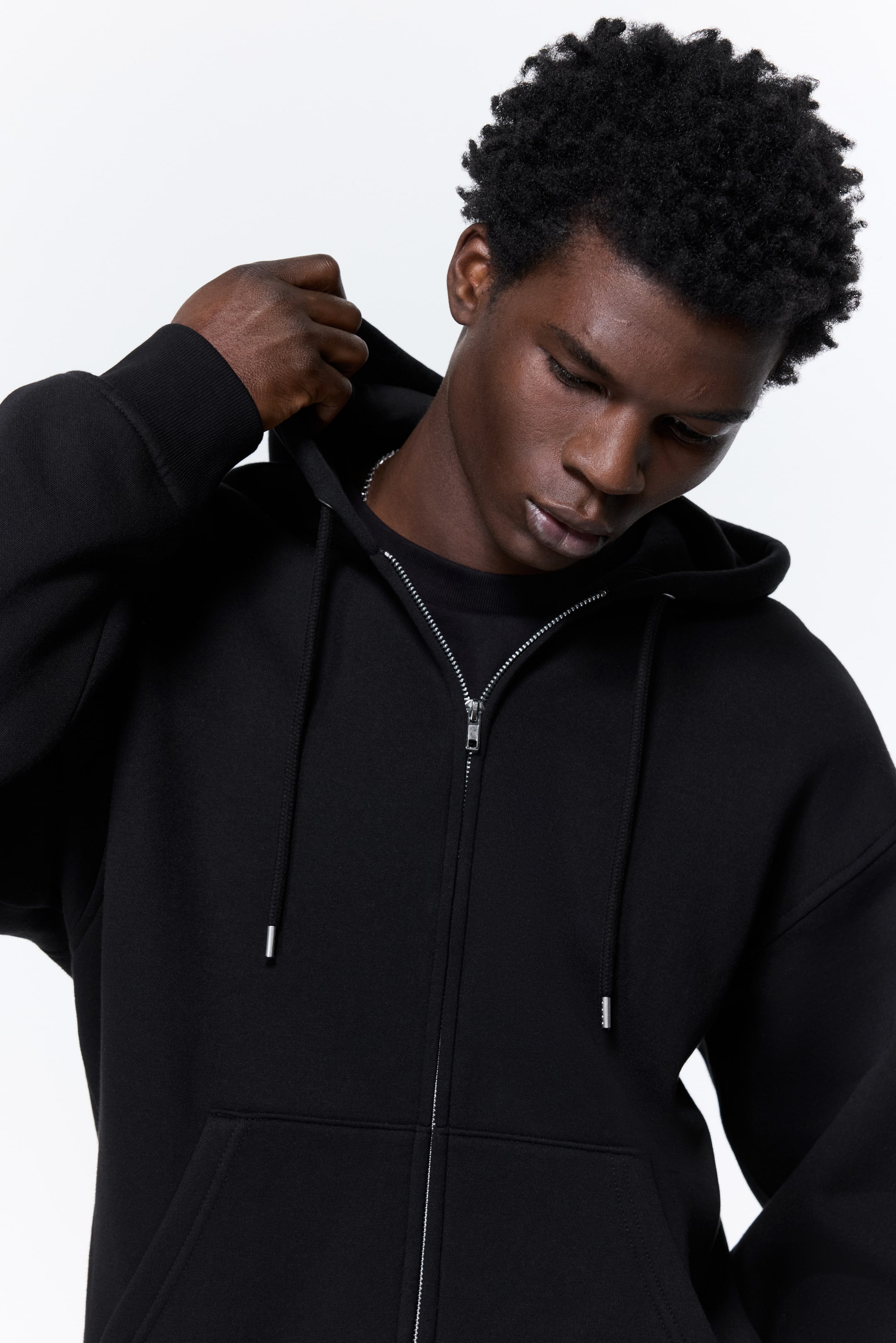 Προβολή μεγαλύτερης εικόνας: Ζακέτα φούτερ Loose Fit με κουκούλα - Μαύρο - Men | H&M GR 5