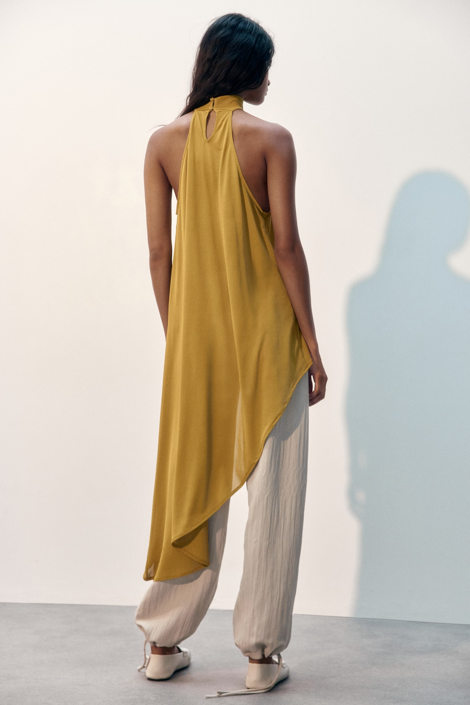 Asymmetric halterneck top - Mustard yellow/Black - 4