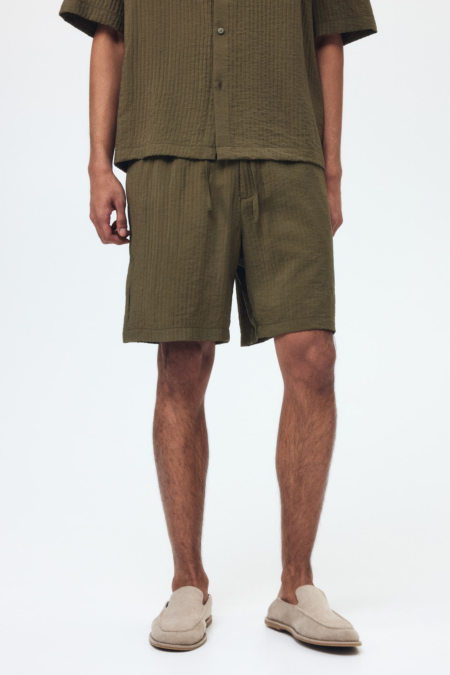 Relaxed Fit Textured shorts-Khaki green - 6