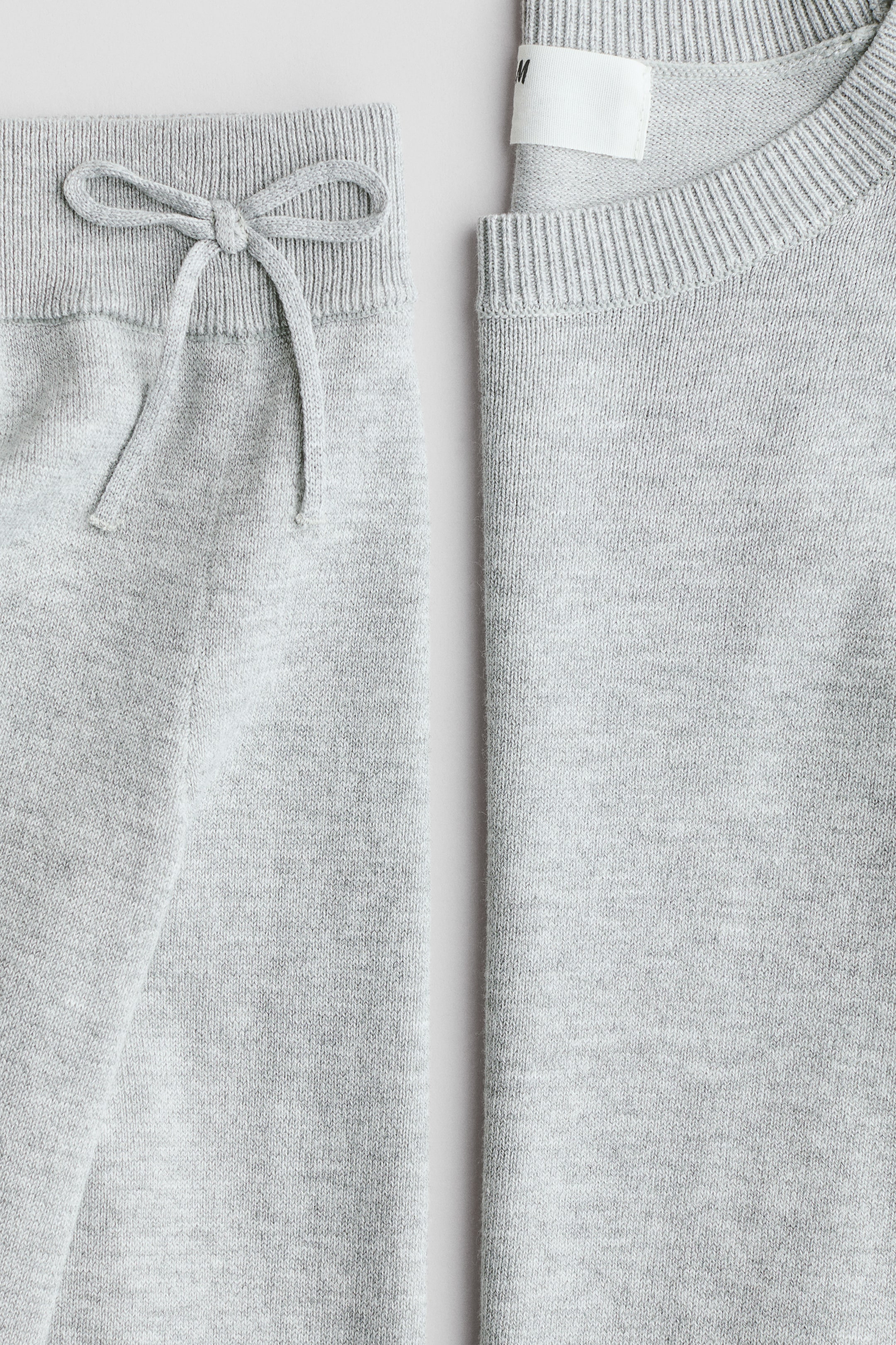 Ampliar la imagen: Conjunto de 2 piezas en tejido fino - Gris claro - Kids | H&M MX 2