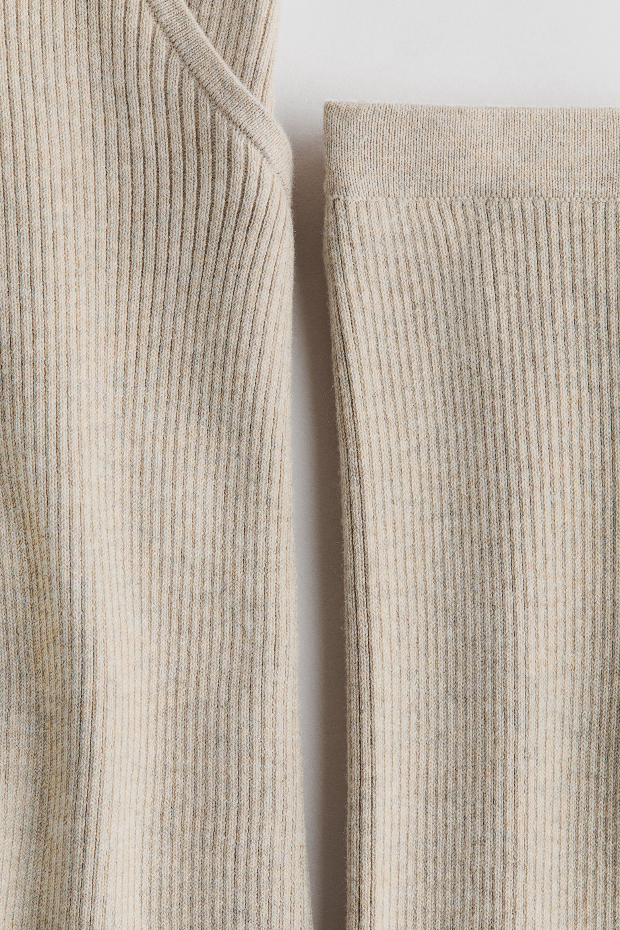 View larger image: 2-piece top and leggings set - Beige marl - Kids | H&M IE 2