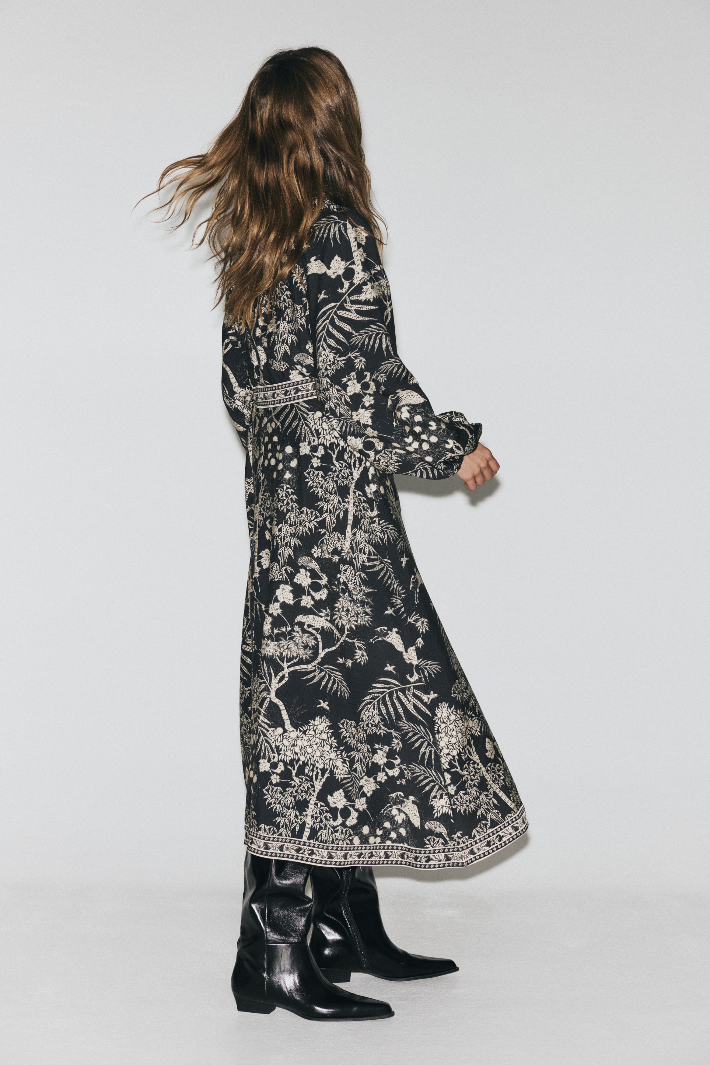 Long-sleeved wrap dress