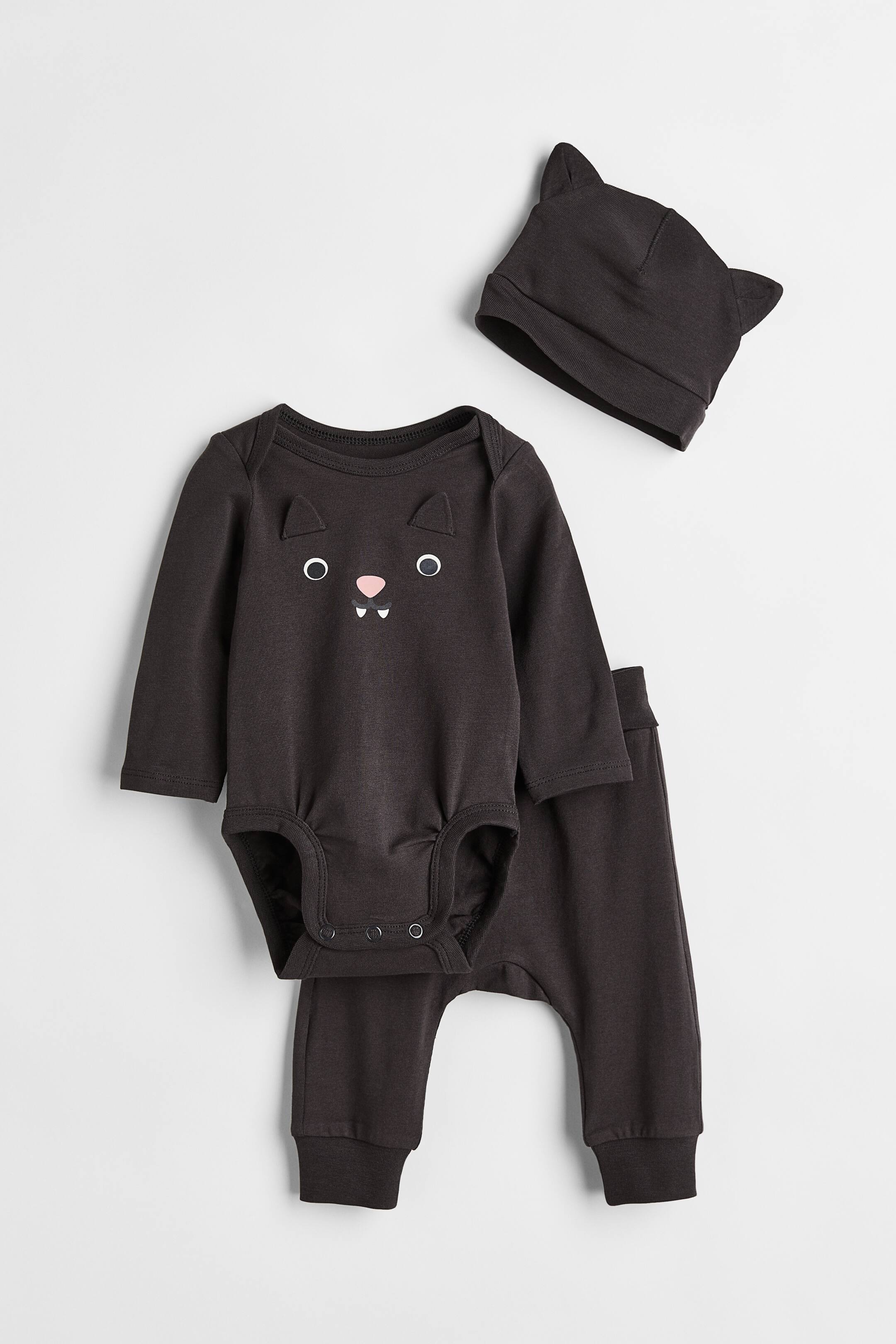 View larger image: 3-piece cotton jersey set - Black/Bat - Kids | H&M 1