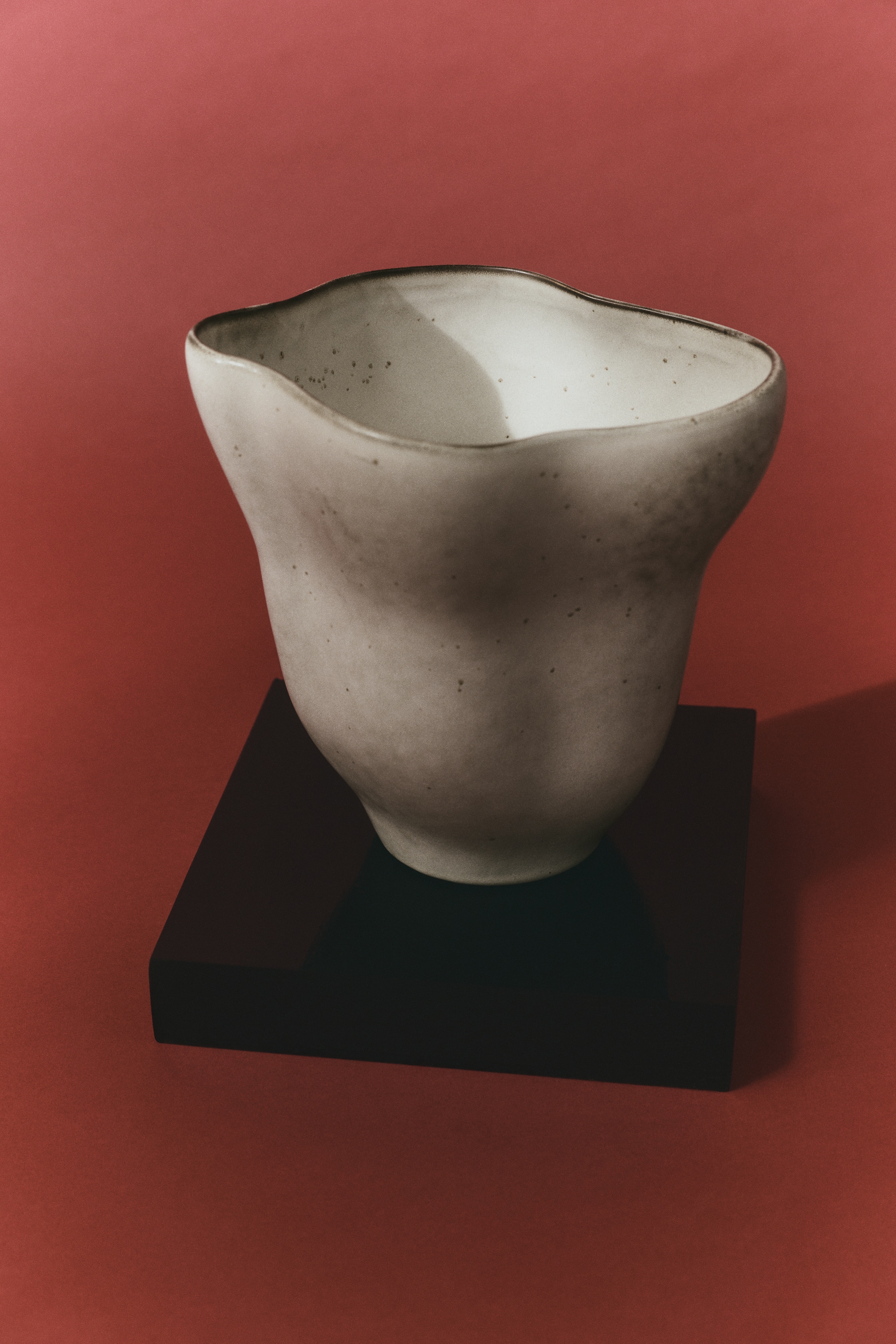 Large Stoneware Vase - Light beige