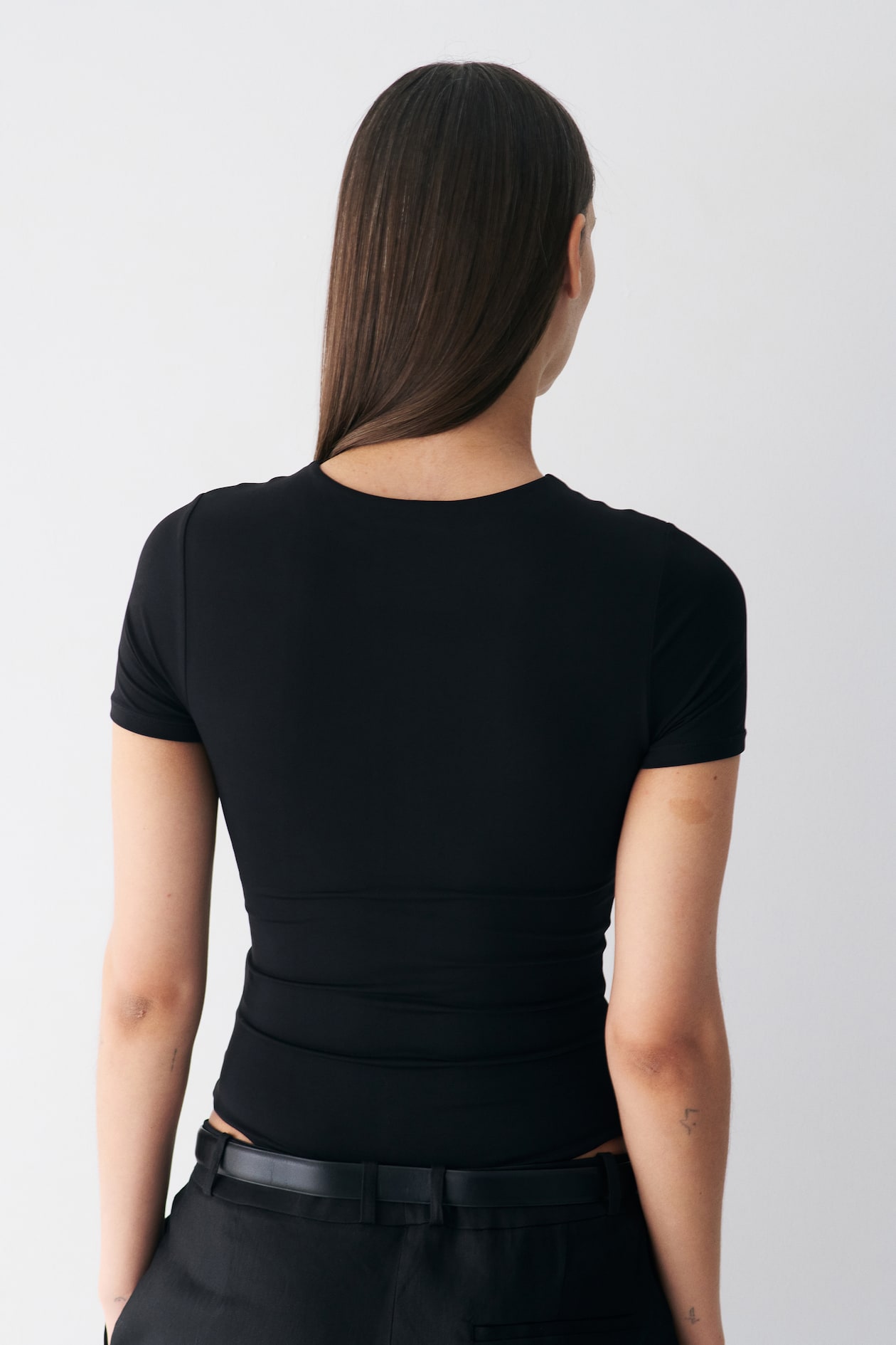 Sculpting Short-Sleeved Thong Bodysuit - image 4