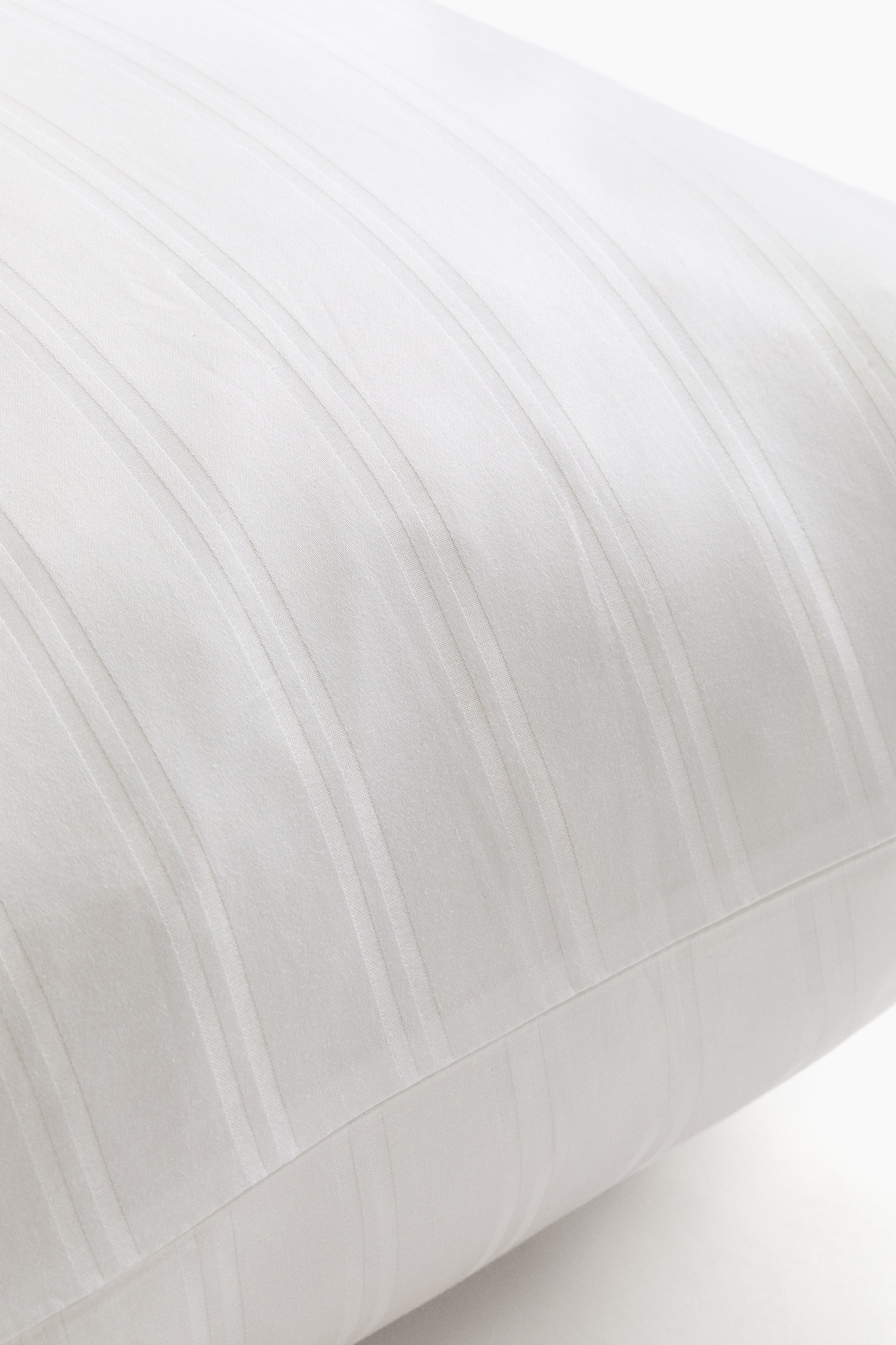 Ver imagen más grande: Funda de almohada en satén de algodón - Blanco | H&M ES 3