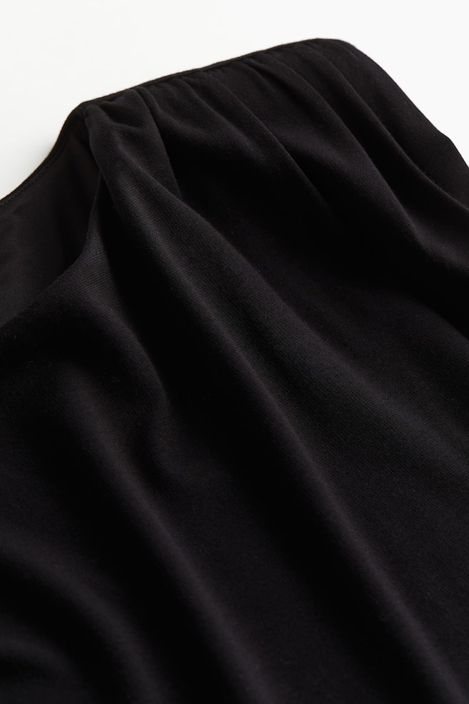 Sukienka z watowanymi ramionami - Czarny/Kremowy - 5