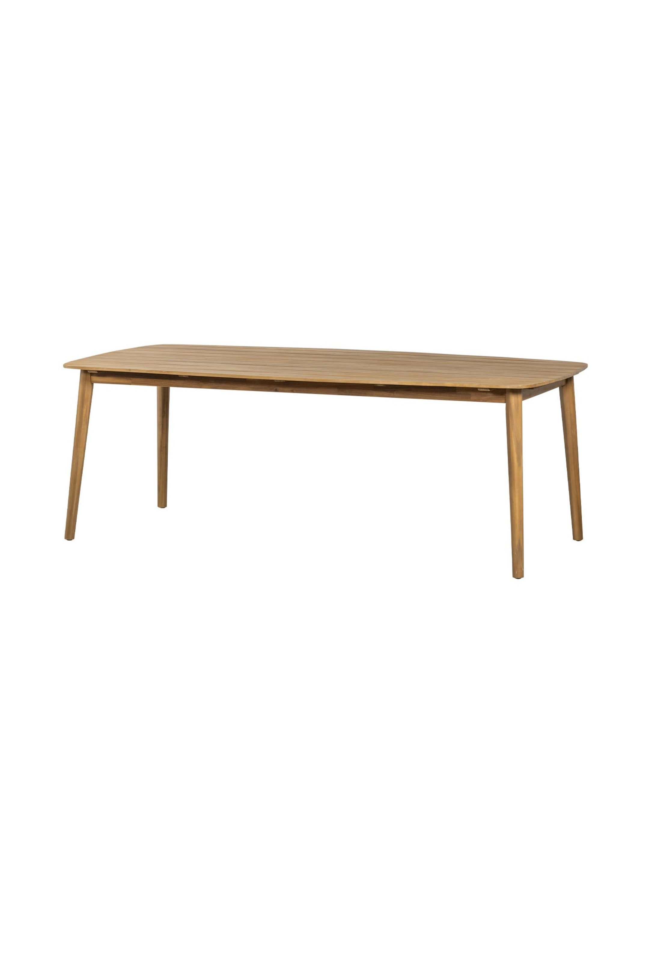 Grotere afbeelding bekijken: Een rechthoekige houten tafel wordt vanuit een licht voor-rechts hoek gepresenteerd. Het heeft een lattenblad met afgeronde hoeken en vier toelopende poten die naar buiten zijn gericht.