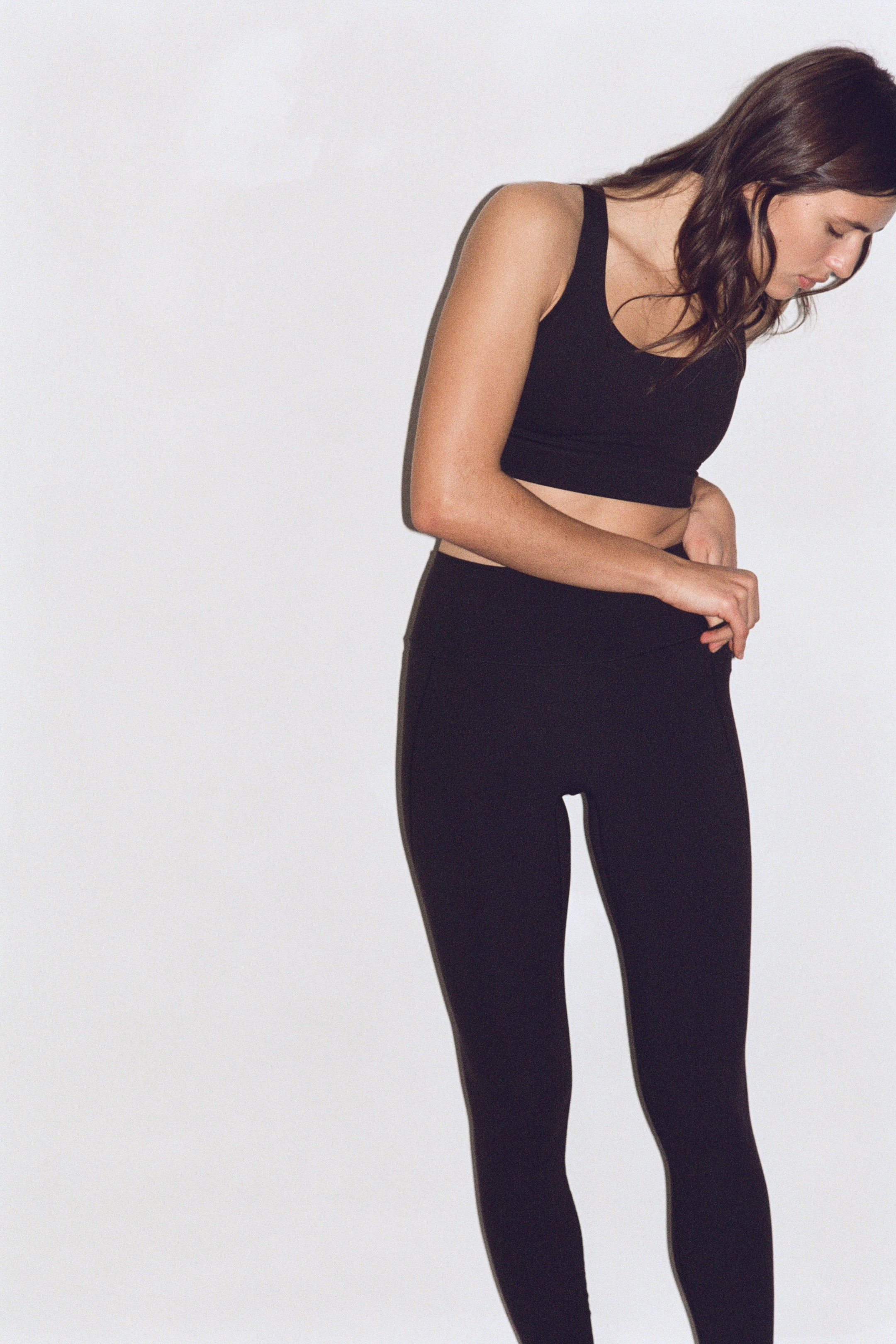 Visualizza immagine più grande: Leggings sportivi in SoftMove™ con tasche - Nero - DONNA | H&M IT 2