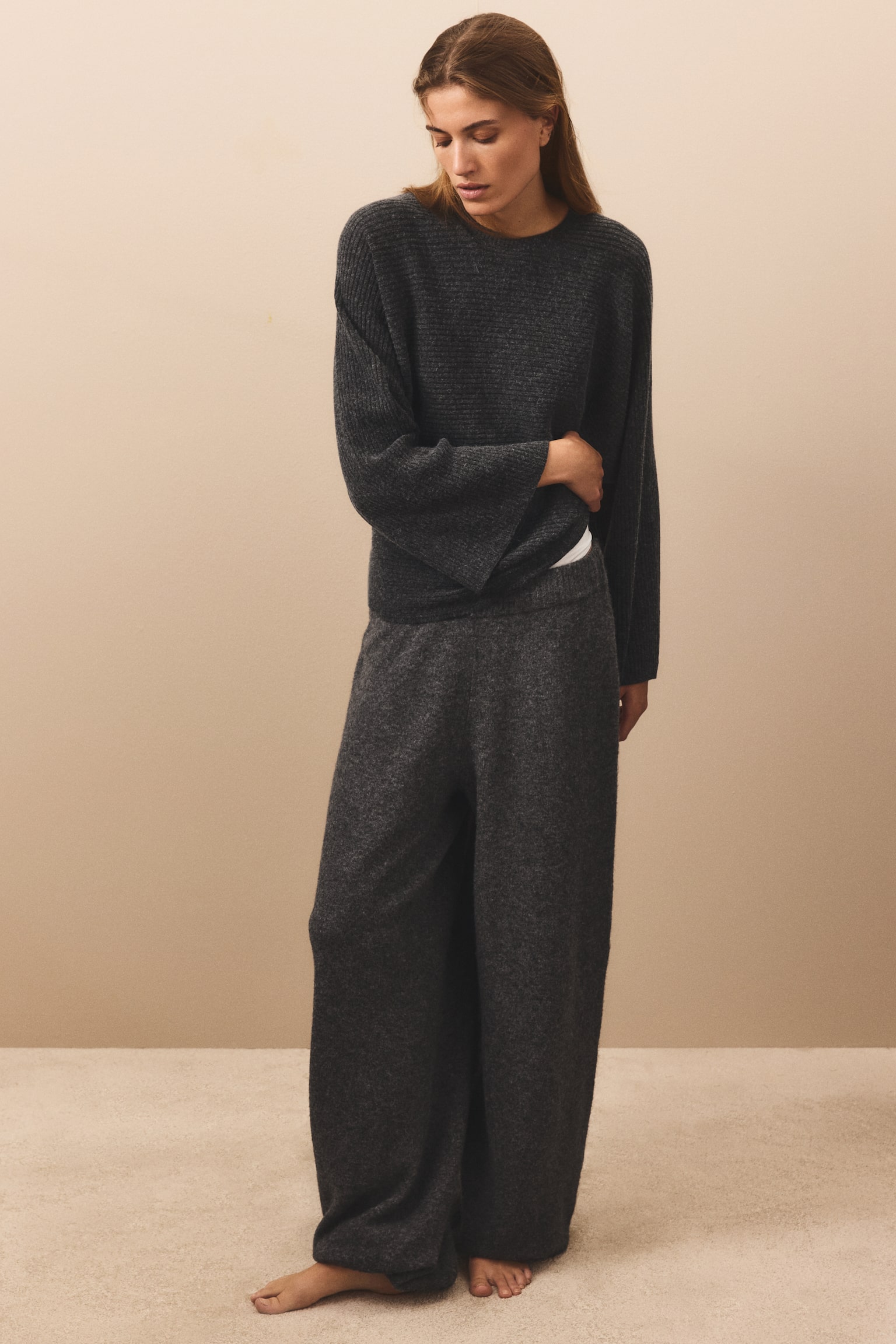 Женский свитер H&M Rib-Knit Batwing-Sleeved, цвет: Тёмный серый — фото 4