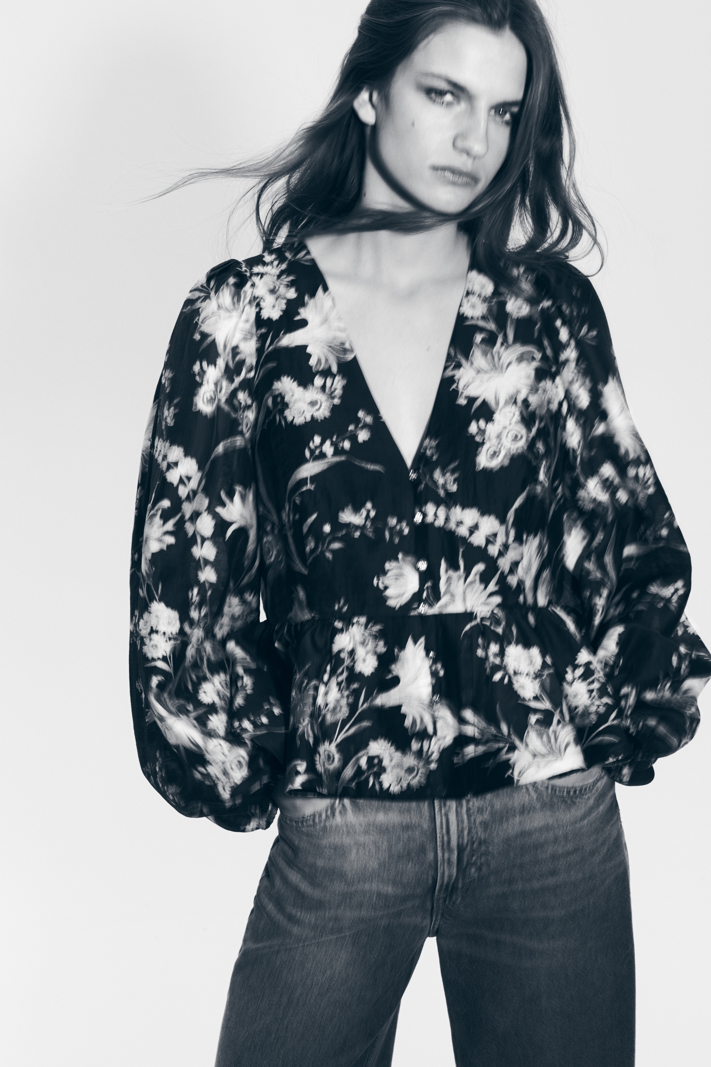 Women's Black/floral Linen-Blend Peplum Blouse | H&M CA