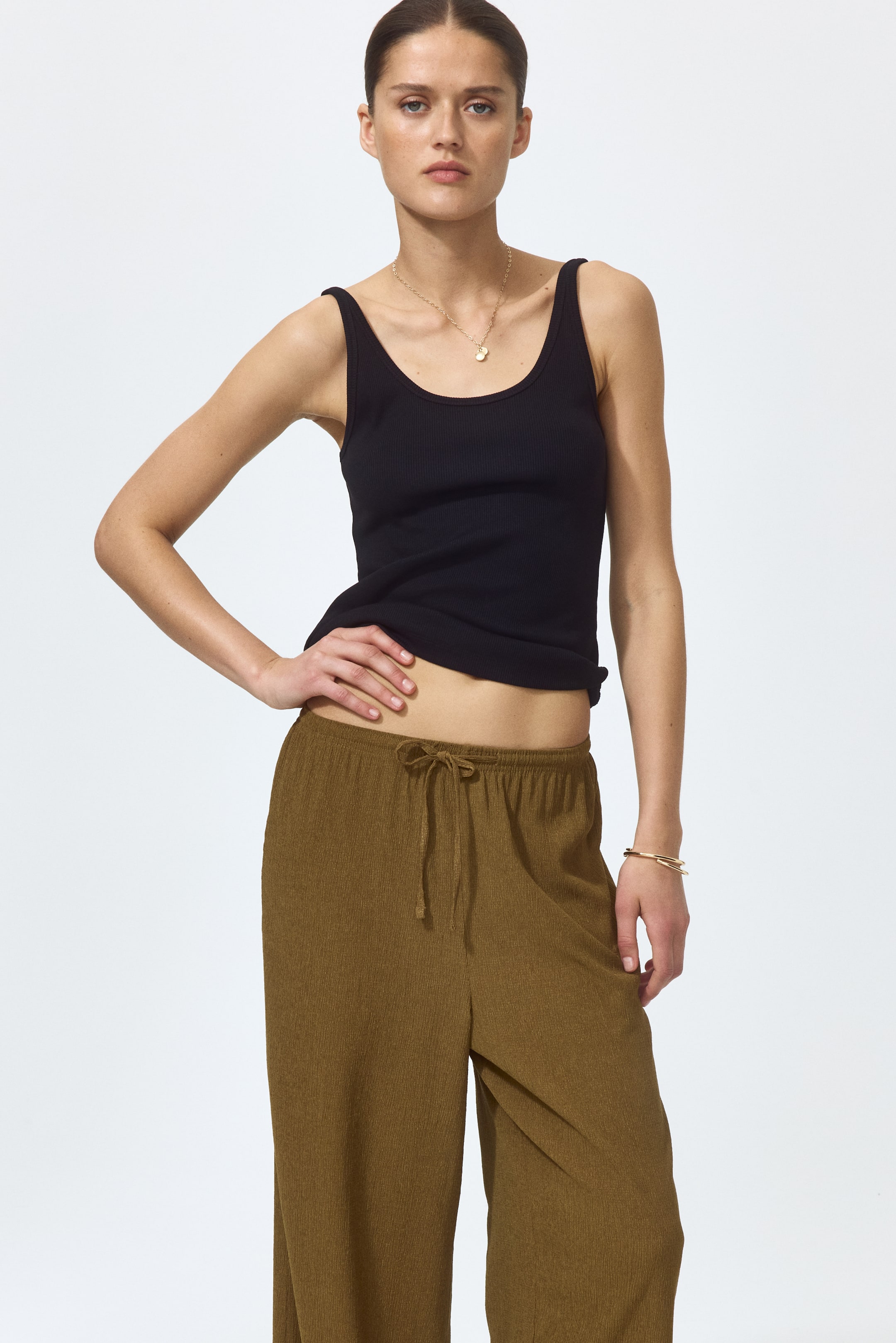 Wide-cut Pull-on Pants