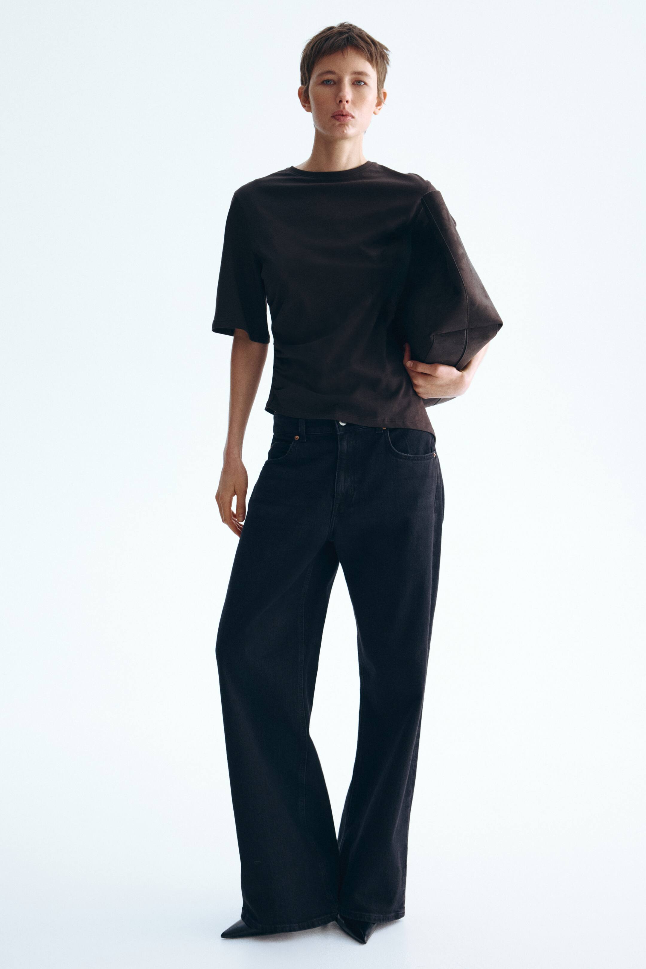 Переглянути збільшене зображення: Футболка з драпуванням - Темно-коричневий - Ladies | H&M UA 1