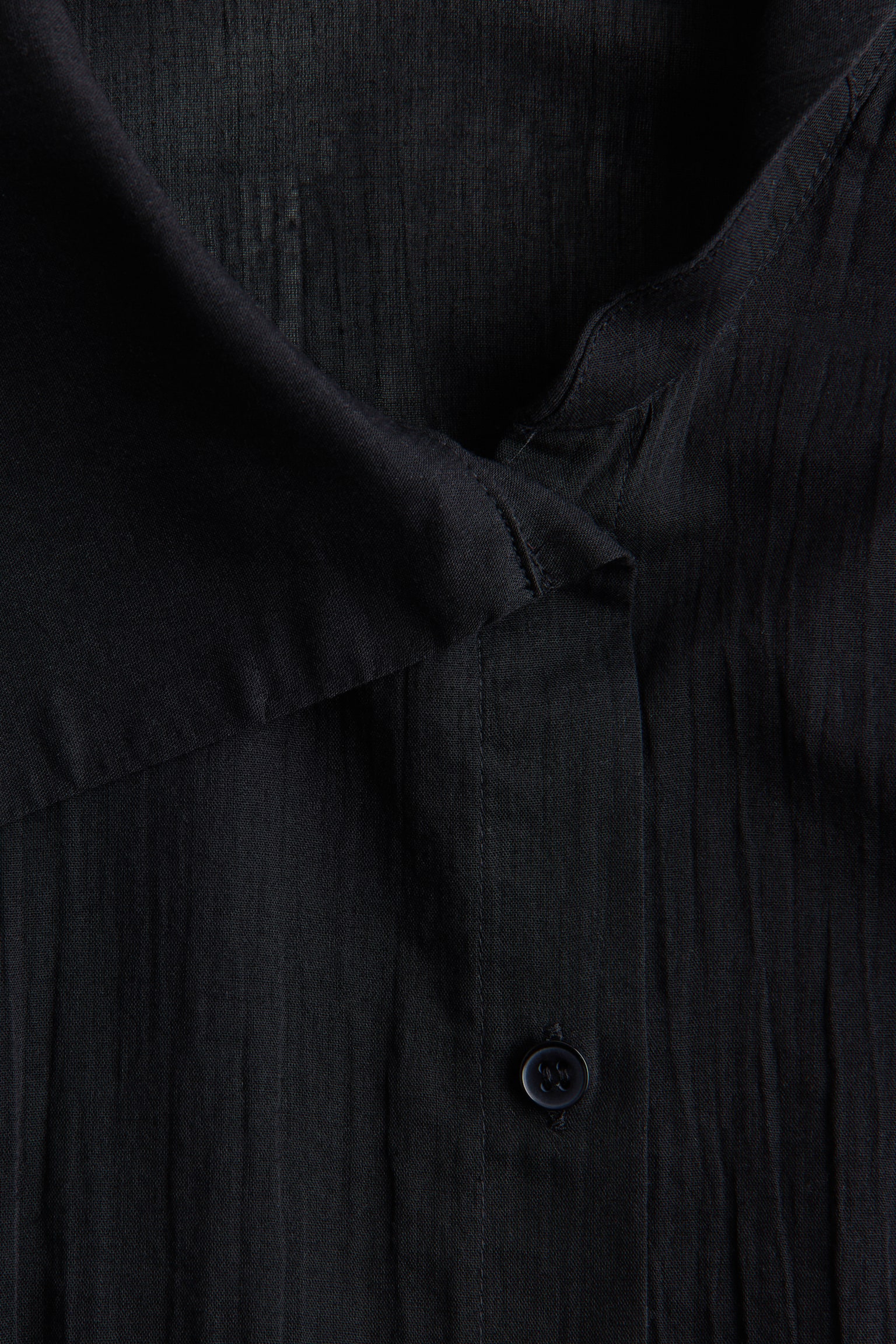 Женская рубашка H&M Crinkled Lapel-Detail, цвет: Чёрный — фото 2