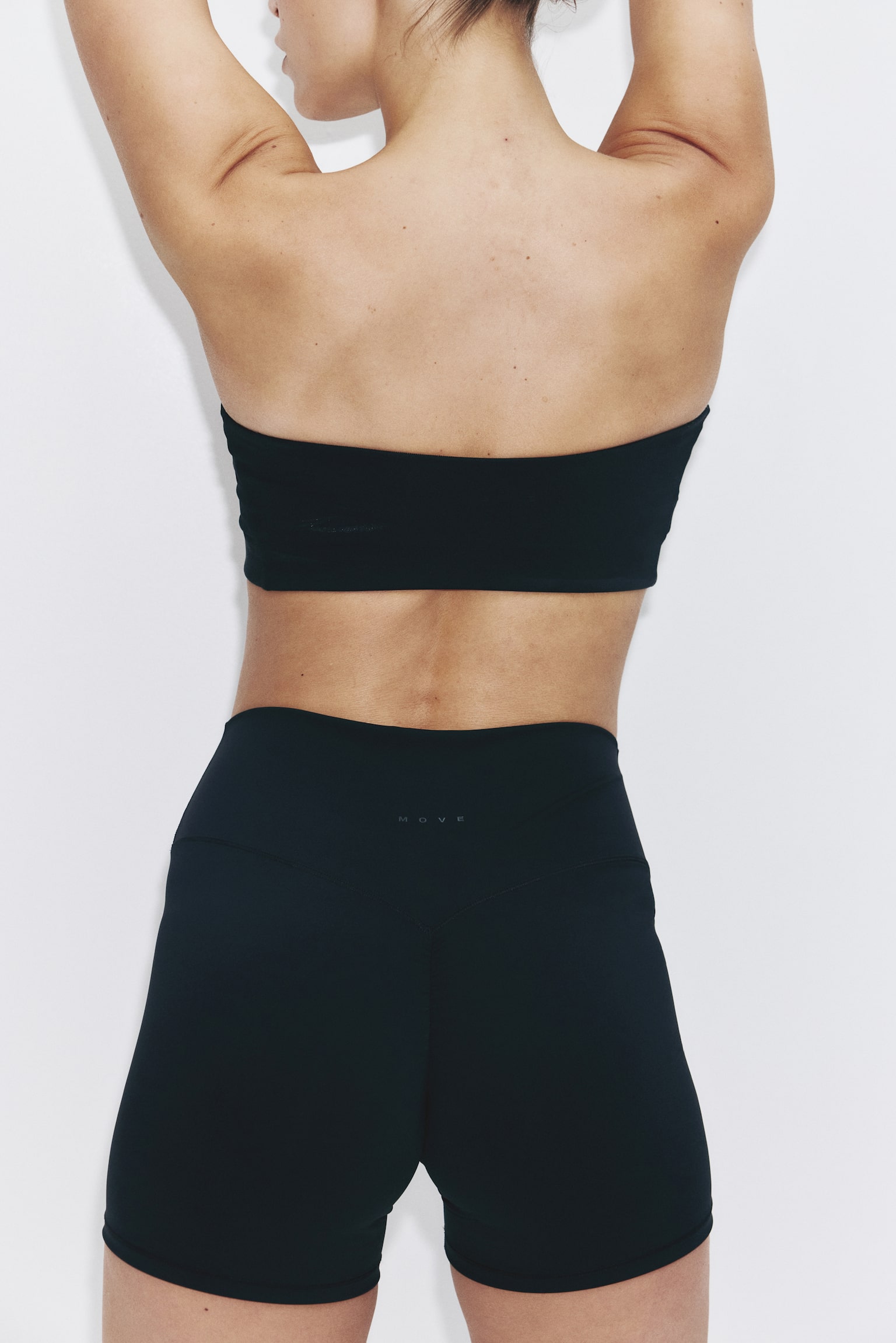 SculptMove™ Medium support Bandeau sports bra - Black/Beige - 6