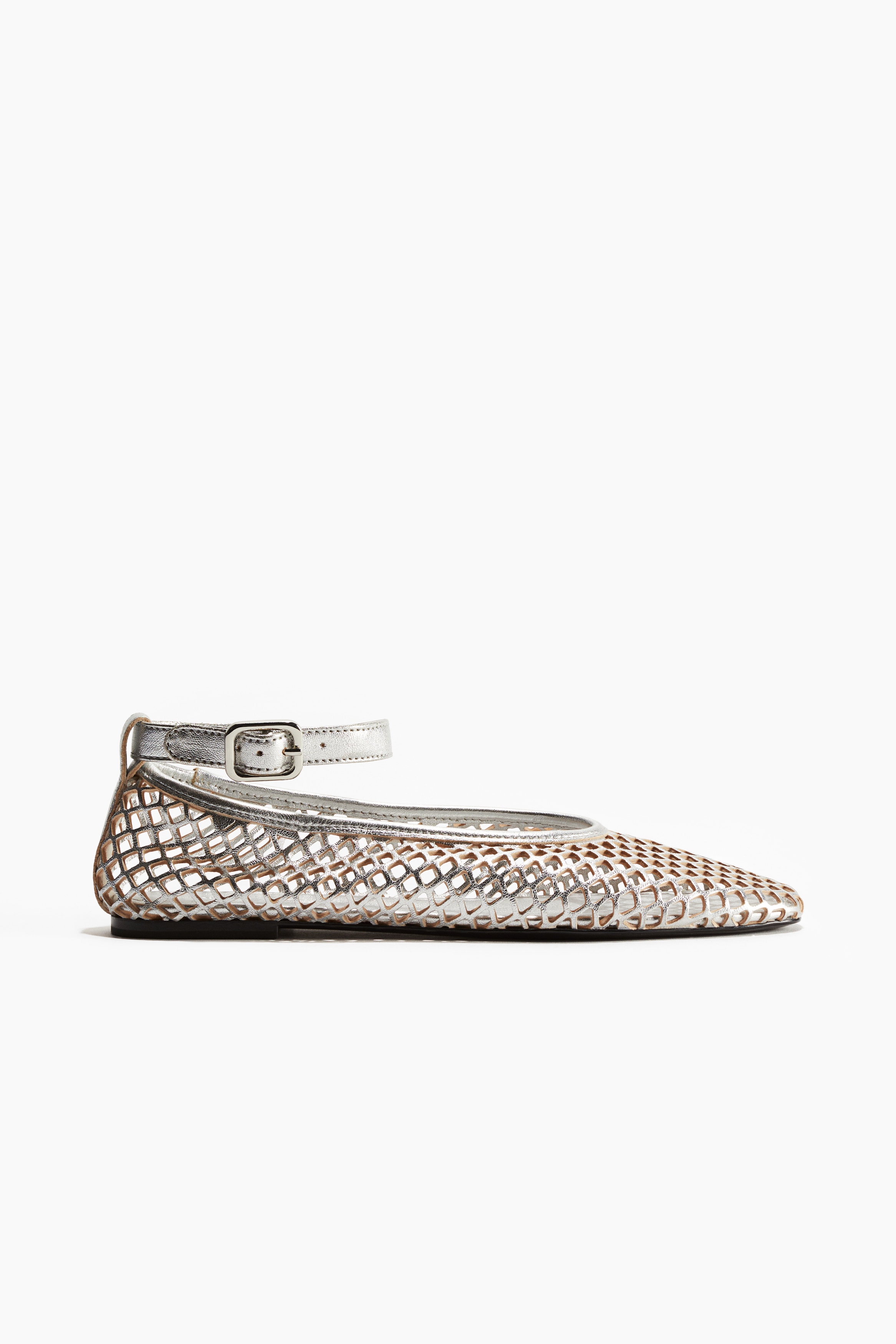 Perforated leather ballet pumps