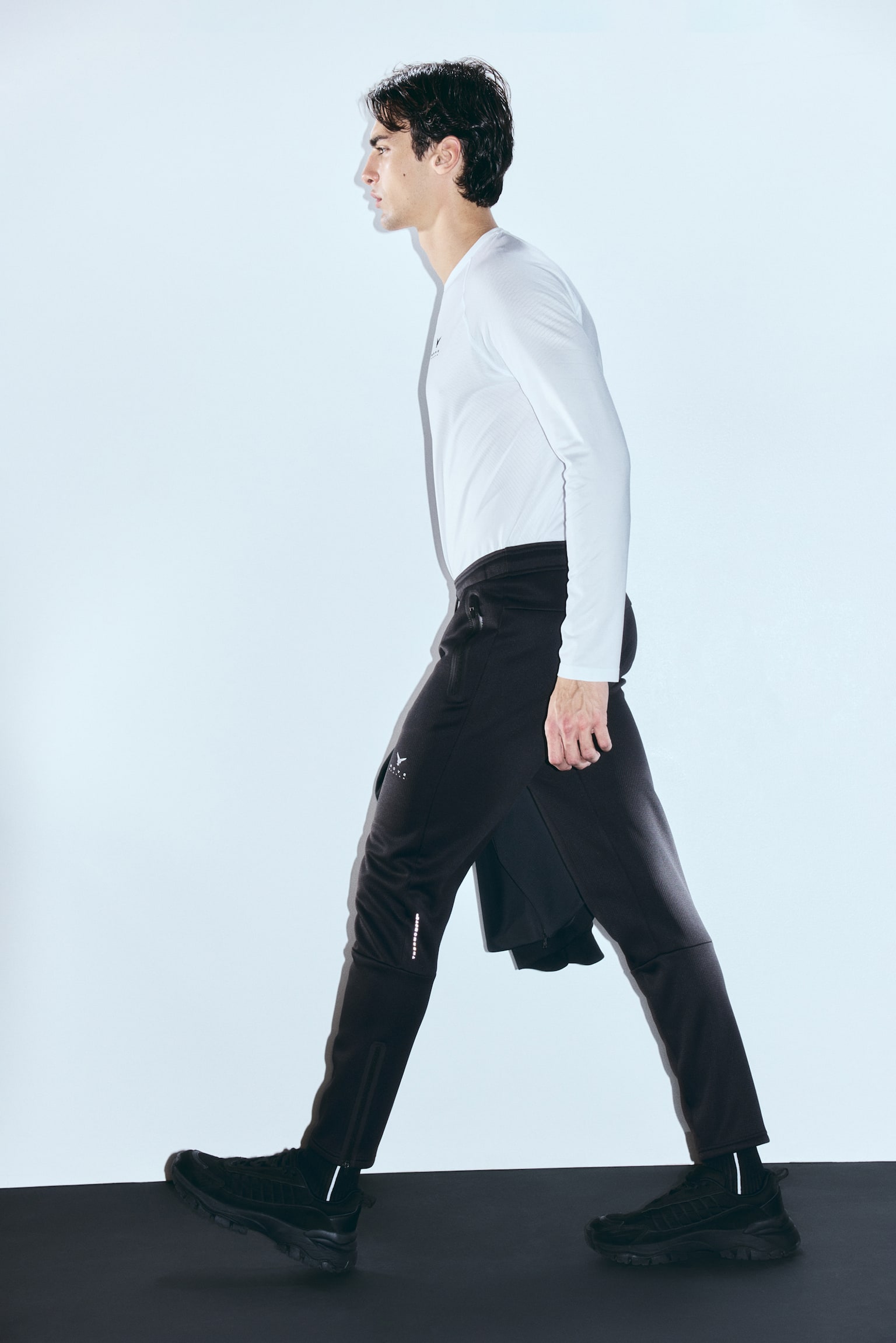 Warming sports joggers with ThermoMove™ - Black - 7