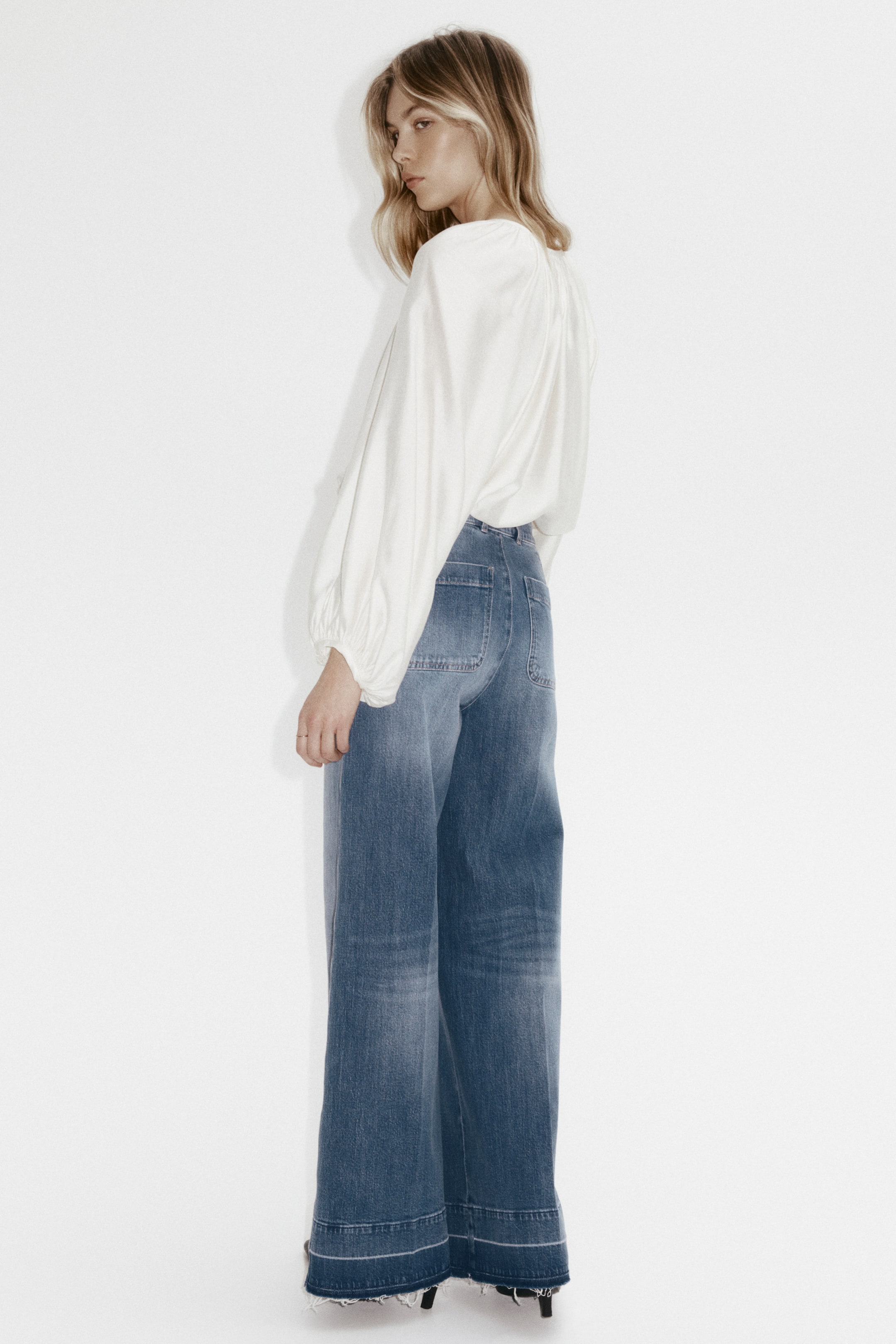 Wide High Jeans