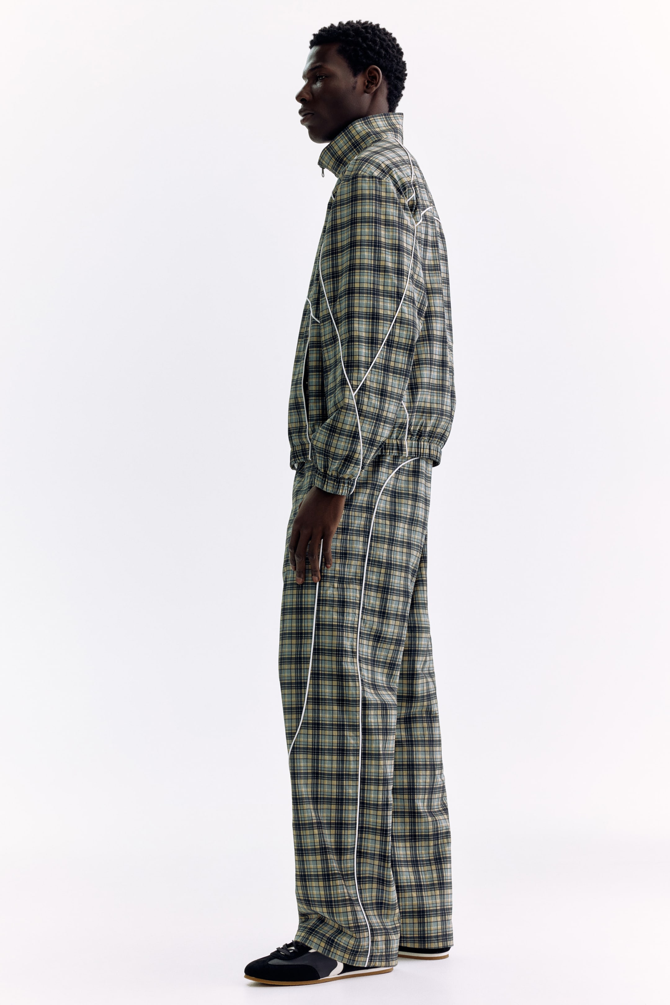 Мужские брюки H&M Relaxed-Fit Nylon Track Pants — фото 7