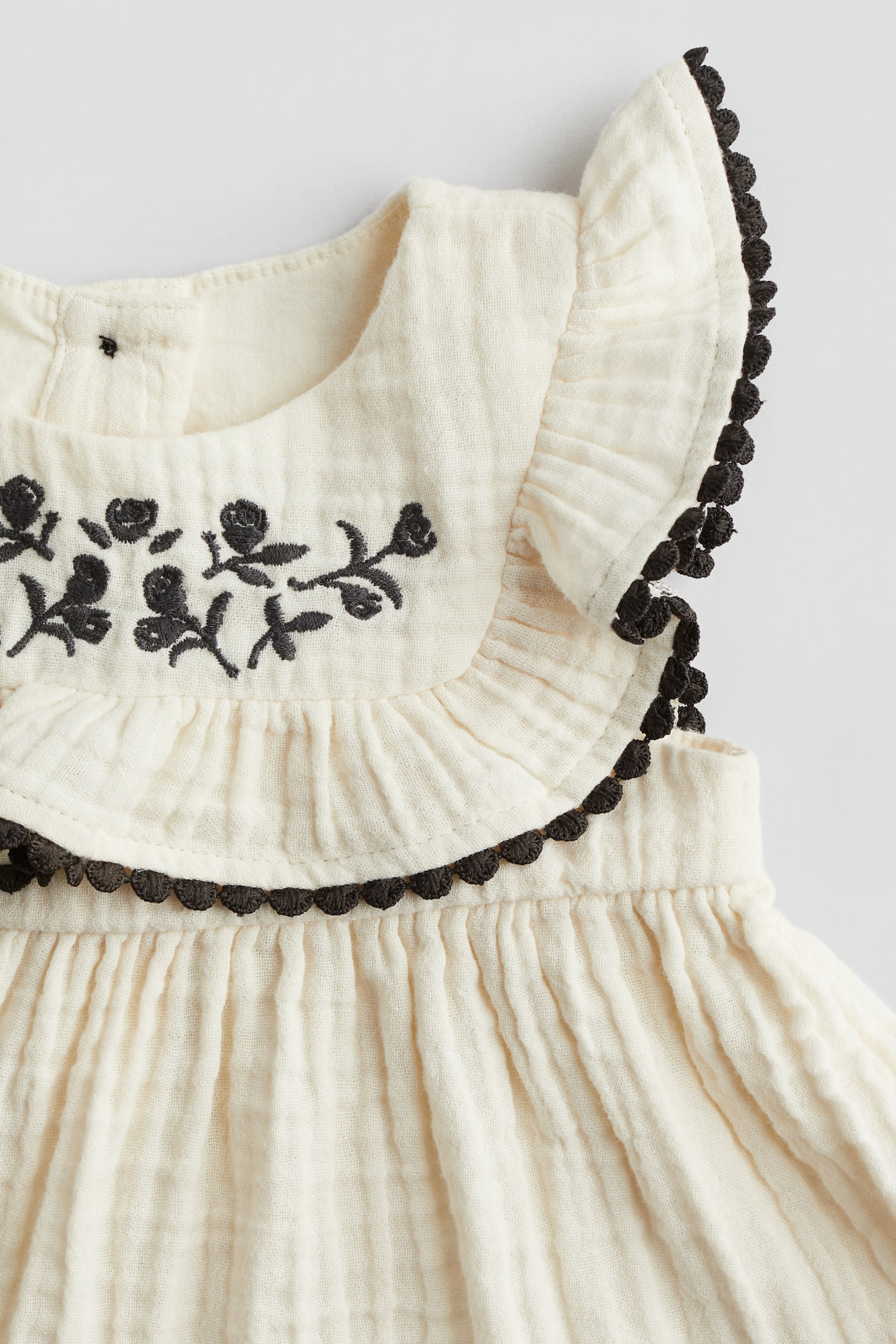 Embroidery-detailed muslin dress - Cream/Flowers - 2