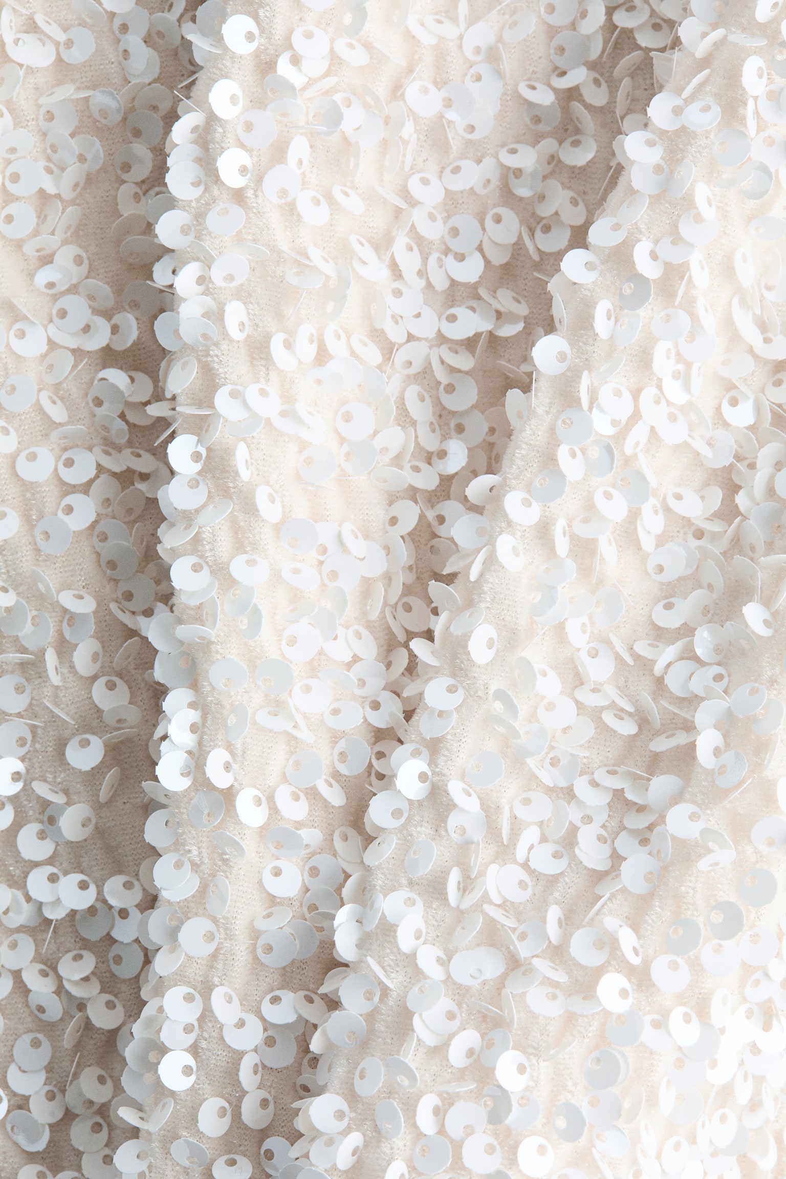 Cekinowa sukienka mini - Biały/Ciemnobrązowy - 3