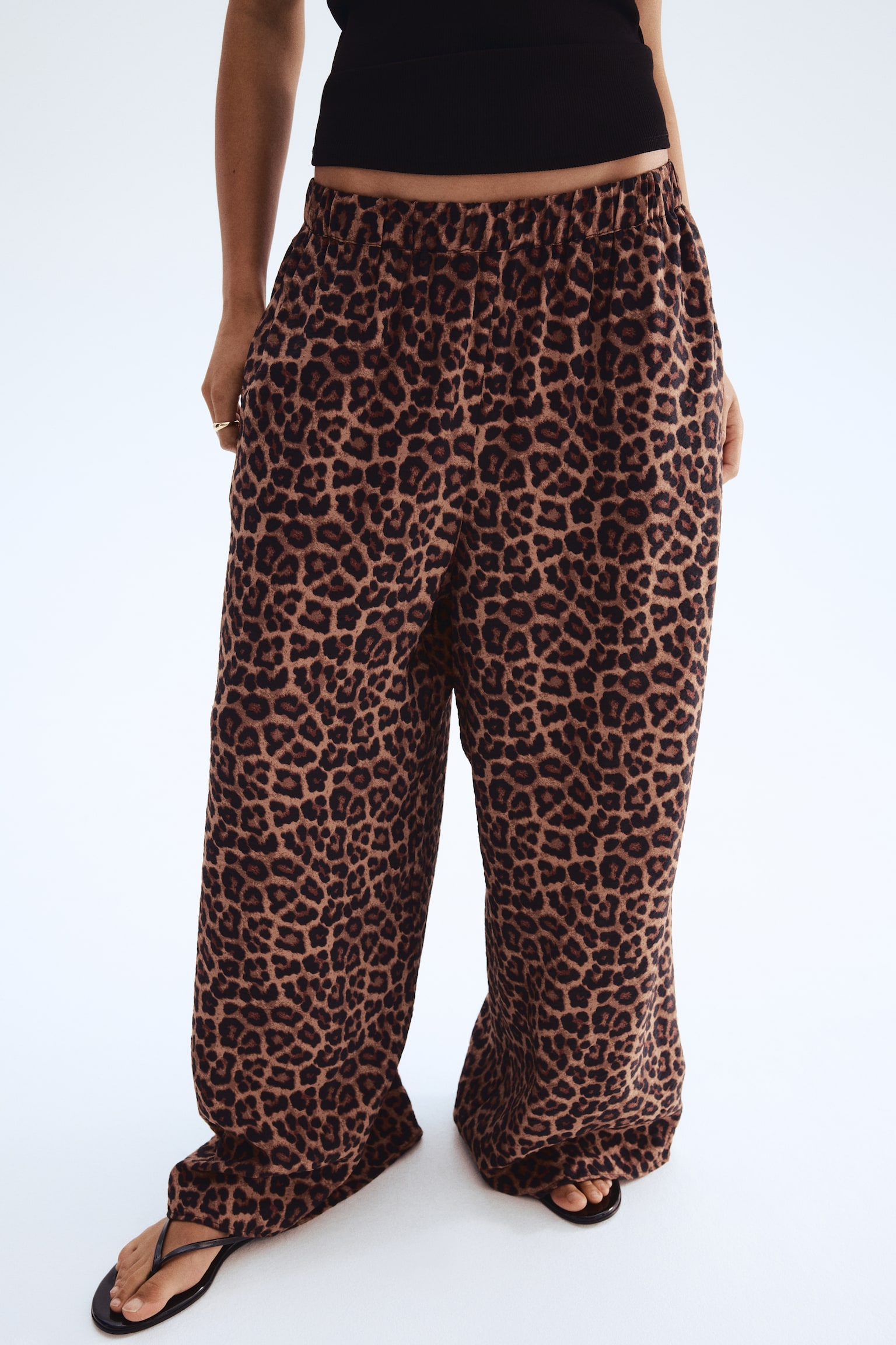 Geniş Pantolon - Bej/Leopar desenli/Bordo/Şal desenli/Açık bej/Zebra desenli - 3