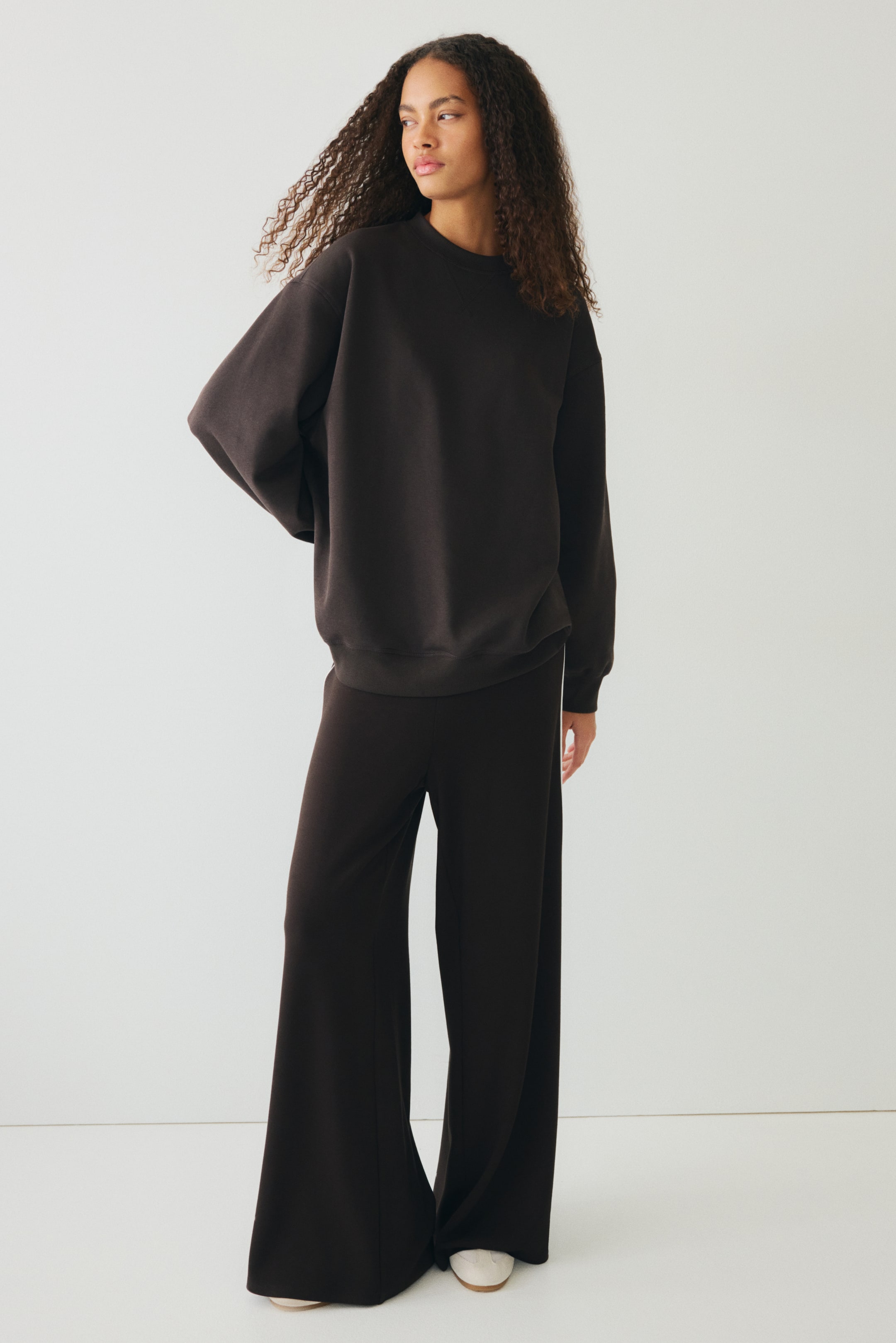 View larger image: Oversized sweatshirt - Dark brown - Ladies | H&M IN 2