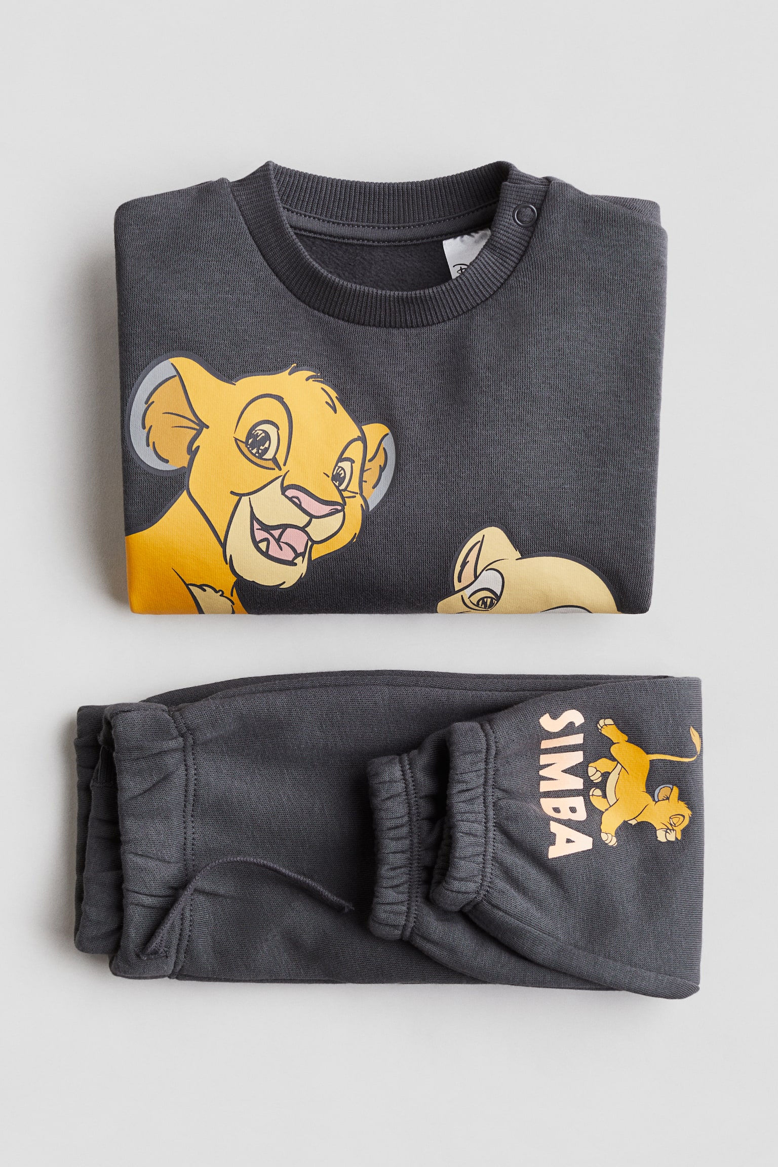 Детские комплекты H&M 2-piece Printed Sweatsuit, цвет: Тёмный серый — фото 2