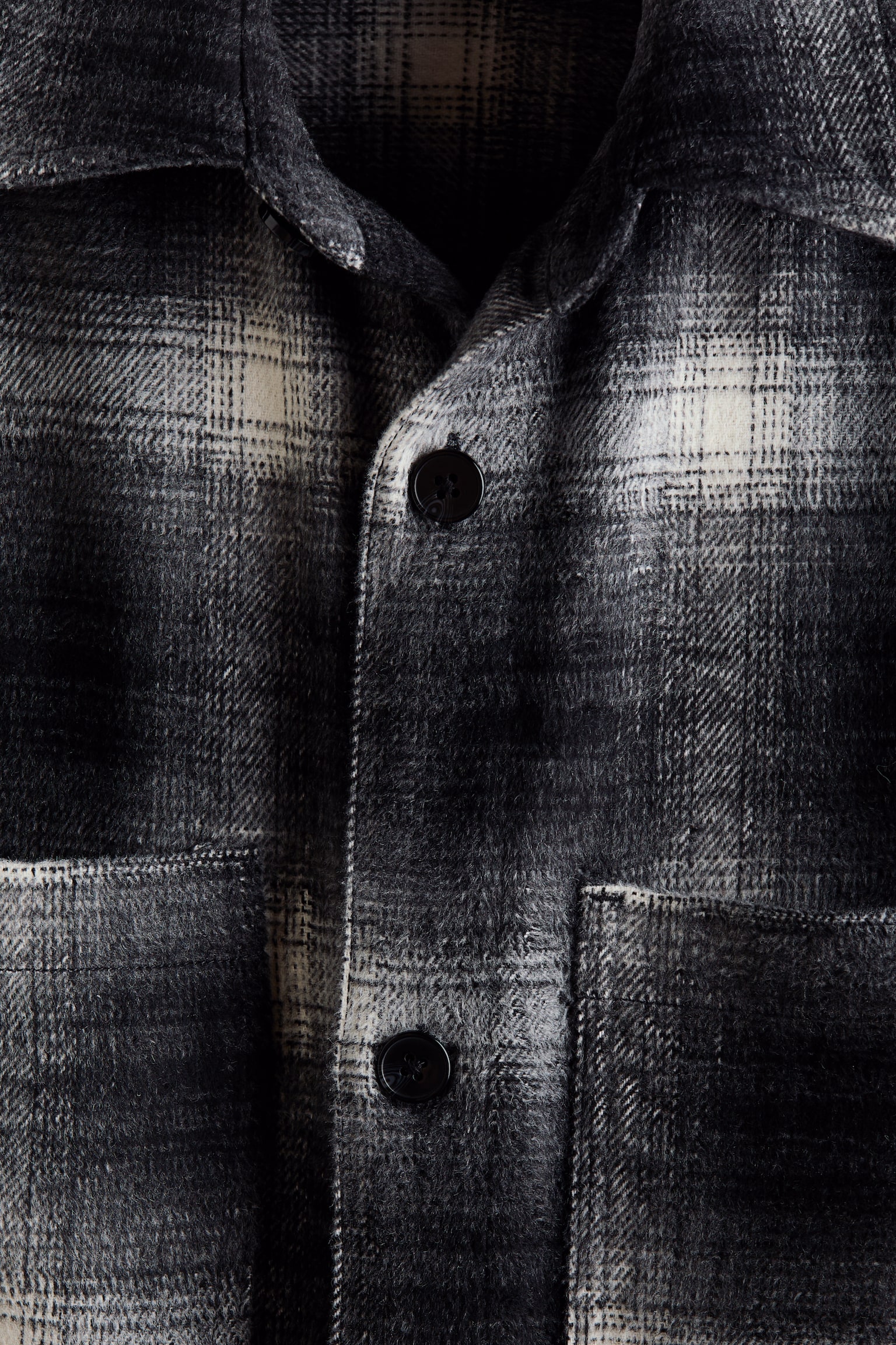 Мужская рубашка H&M Twill Overshirt, цвет: Чёрный / Клетчатый — фото 6