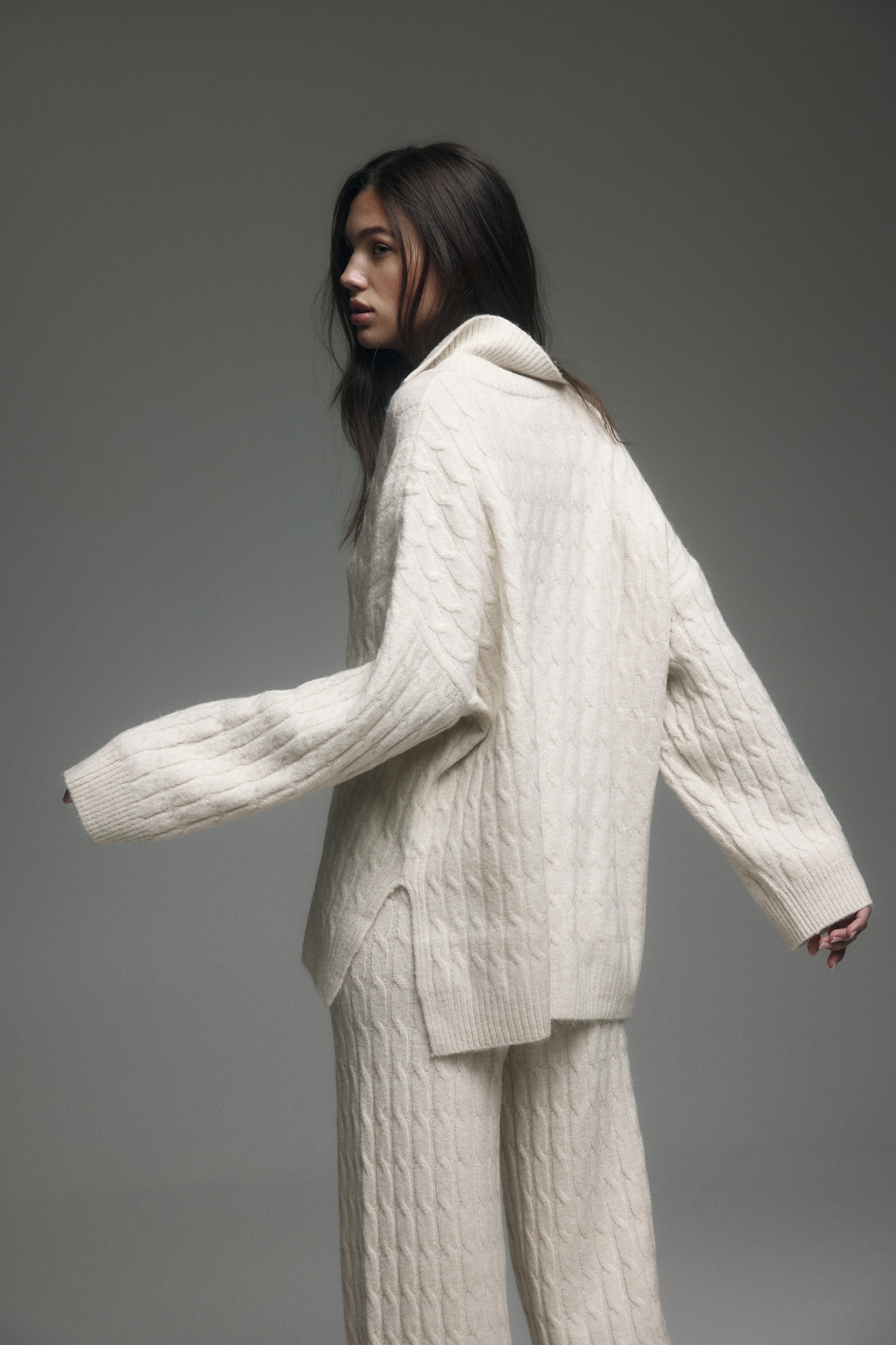 Džemper u bodu pletenice - Svetlobež lapor