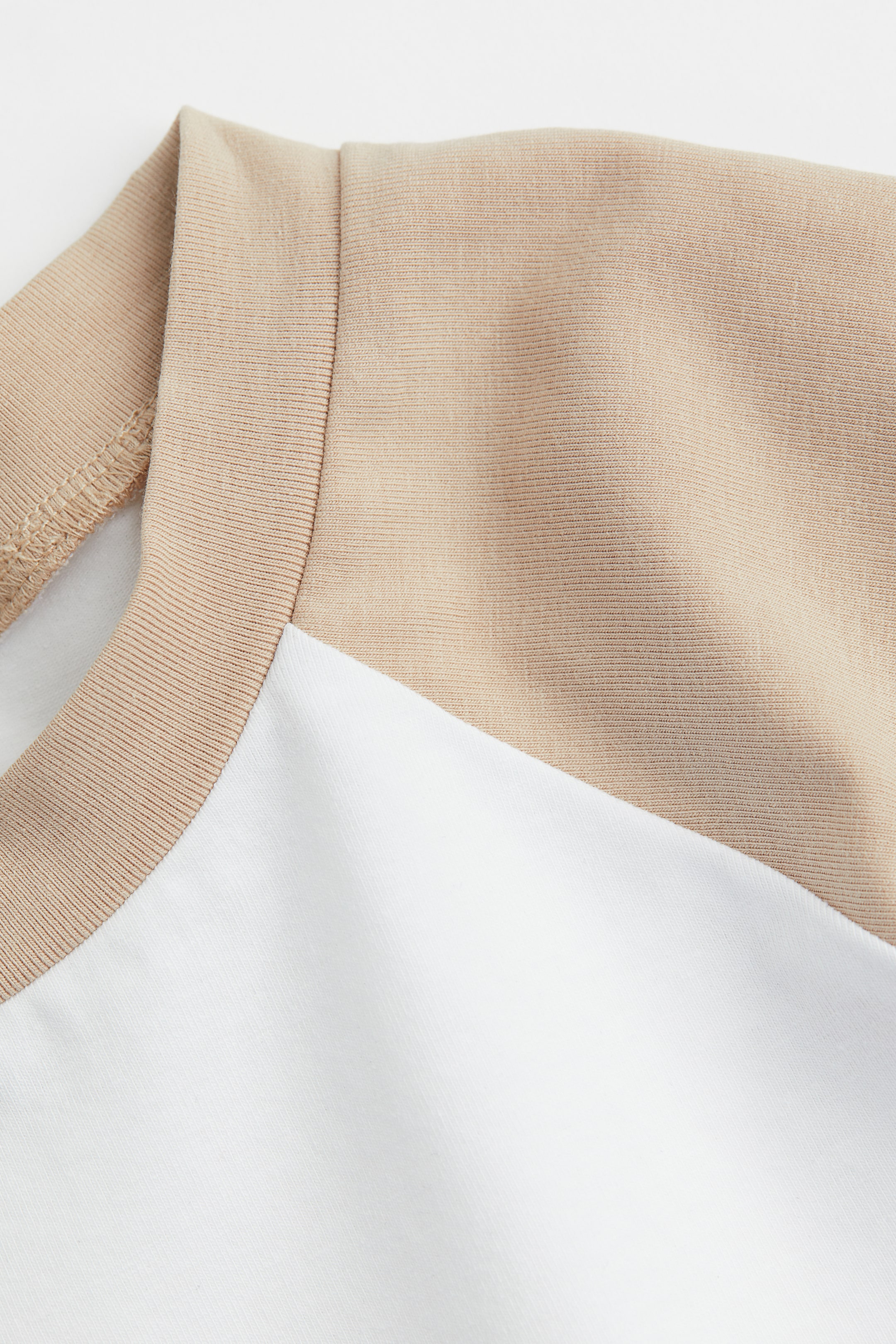 View larger image: Cropped T-shirt - White/Beige - Ladies | H&M IN 2