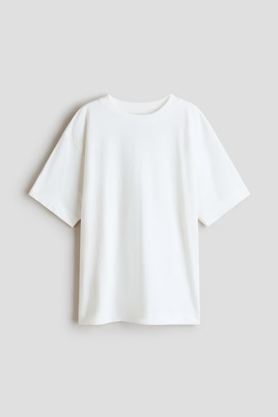 ルーズフィットTシャツ