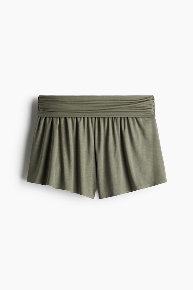 Shorts fruncidos de viscosa - Verde caqui/Beige claro - 1