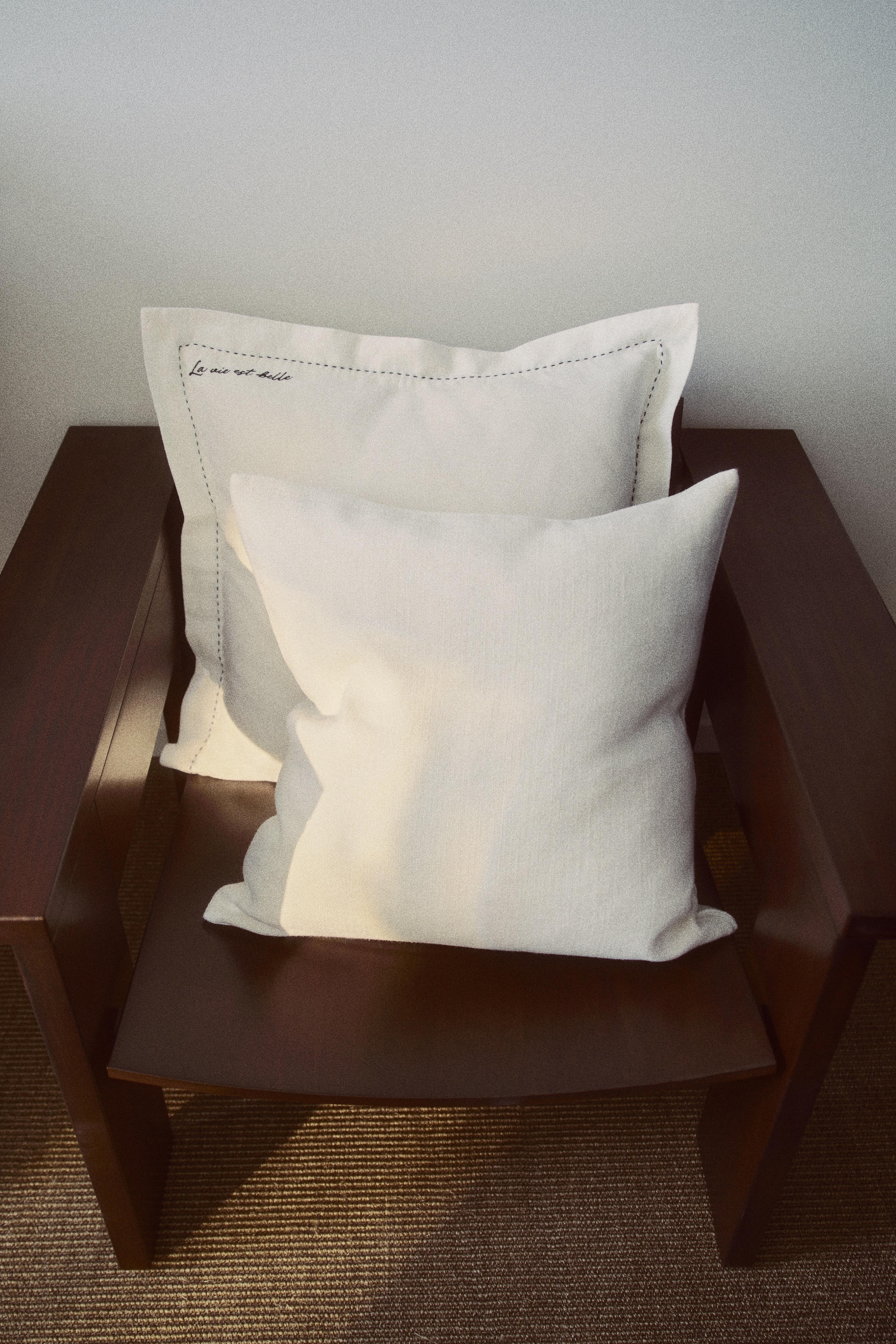 Embroidered-Detail Linen-Blend Cushion Cover - White/La Vie Est Belle