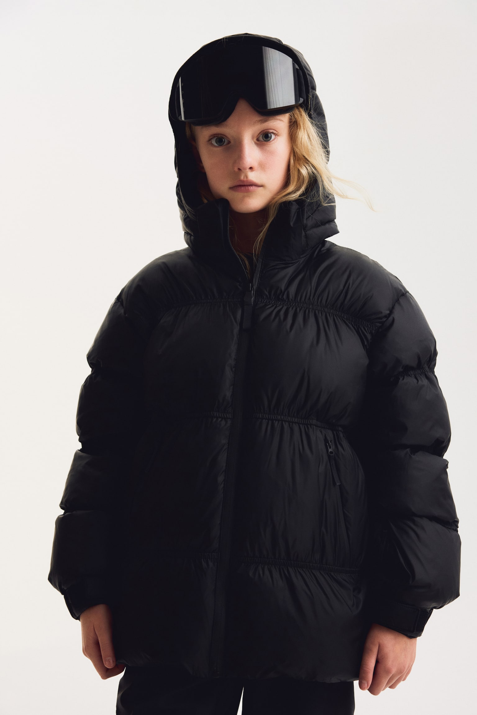 Детская куртка H&M Move Puffer Ski with ThermoMove™, цвет: Чёрный — фото 4