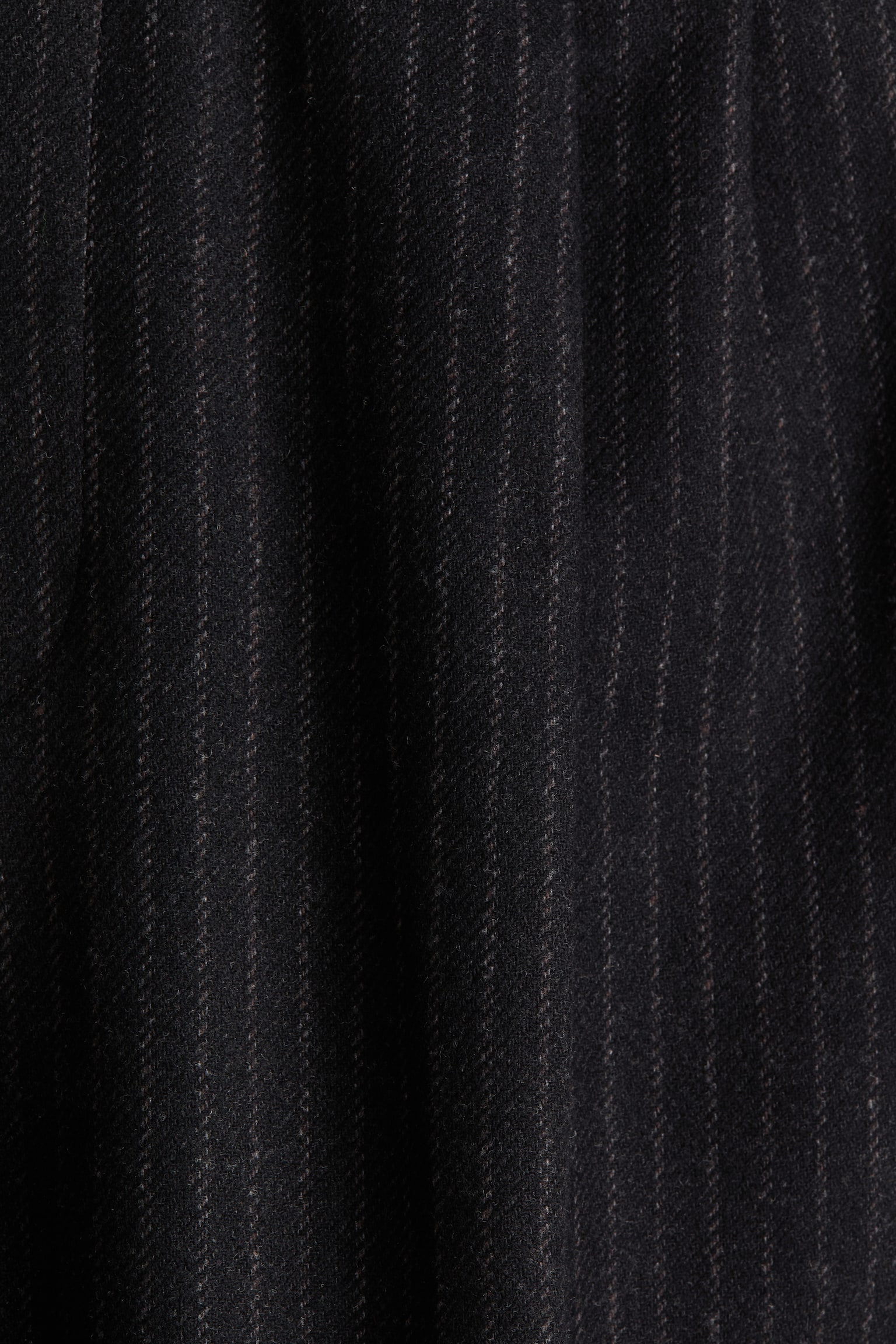 Мужские брюки H&M Relaxed Fit Pleated tailored, цвет: Чёрный — фото 6