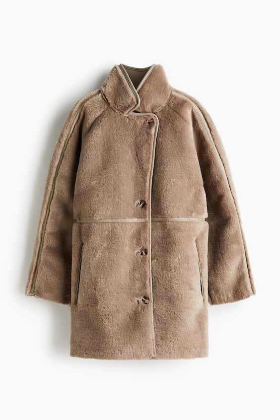 Женские куртки H&M Fluffy Coat