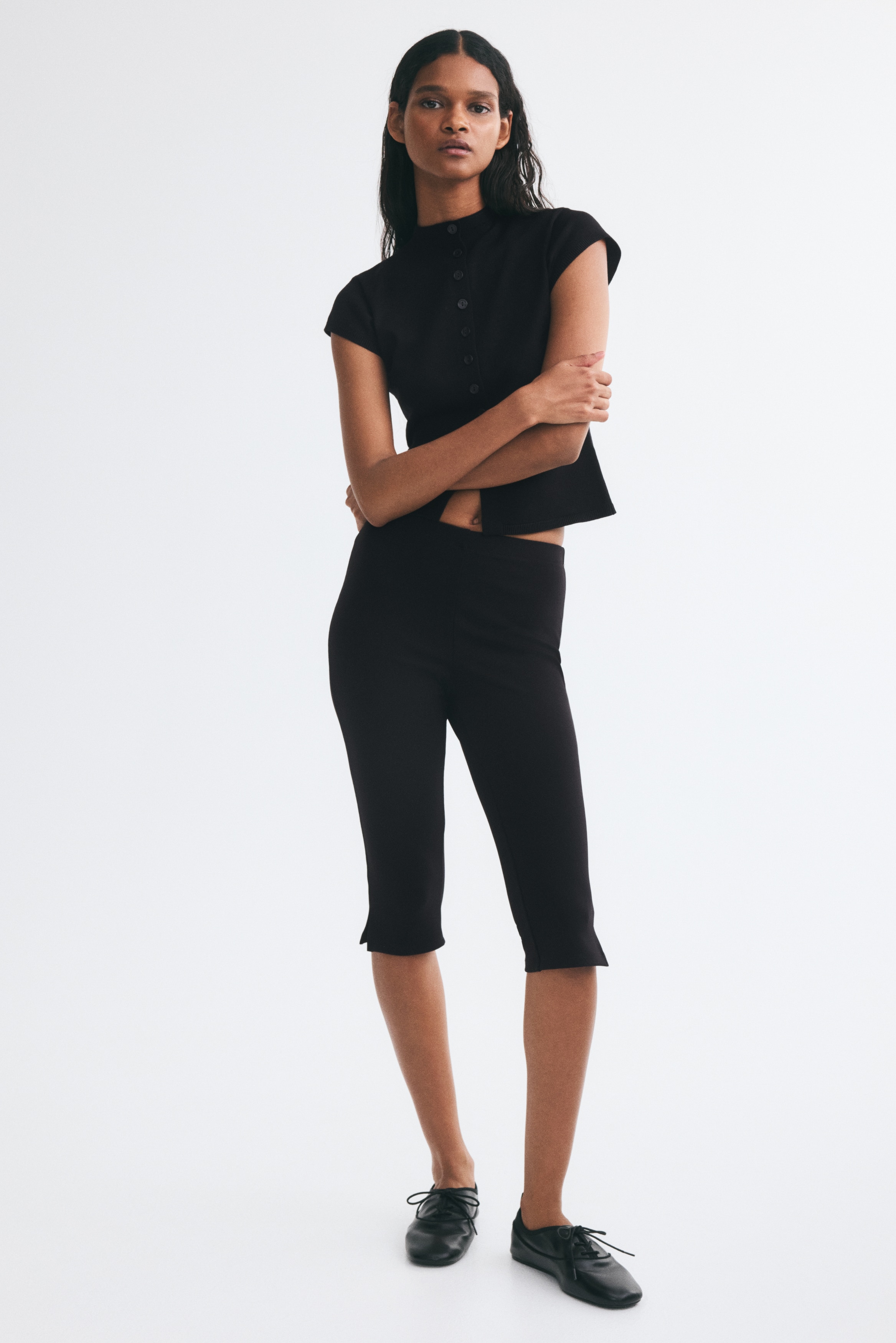 Ponte Capri Pants - Black