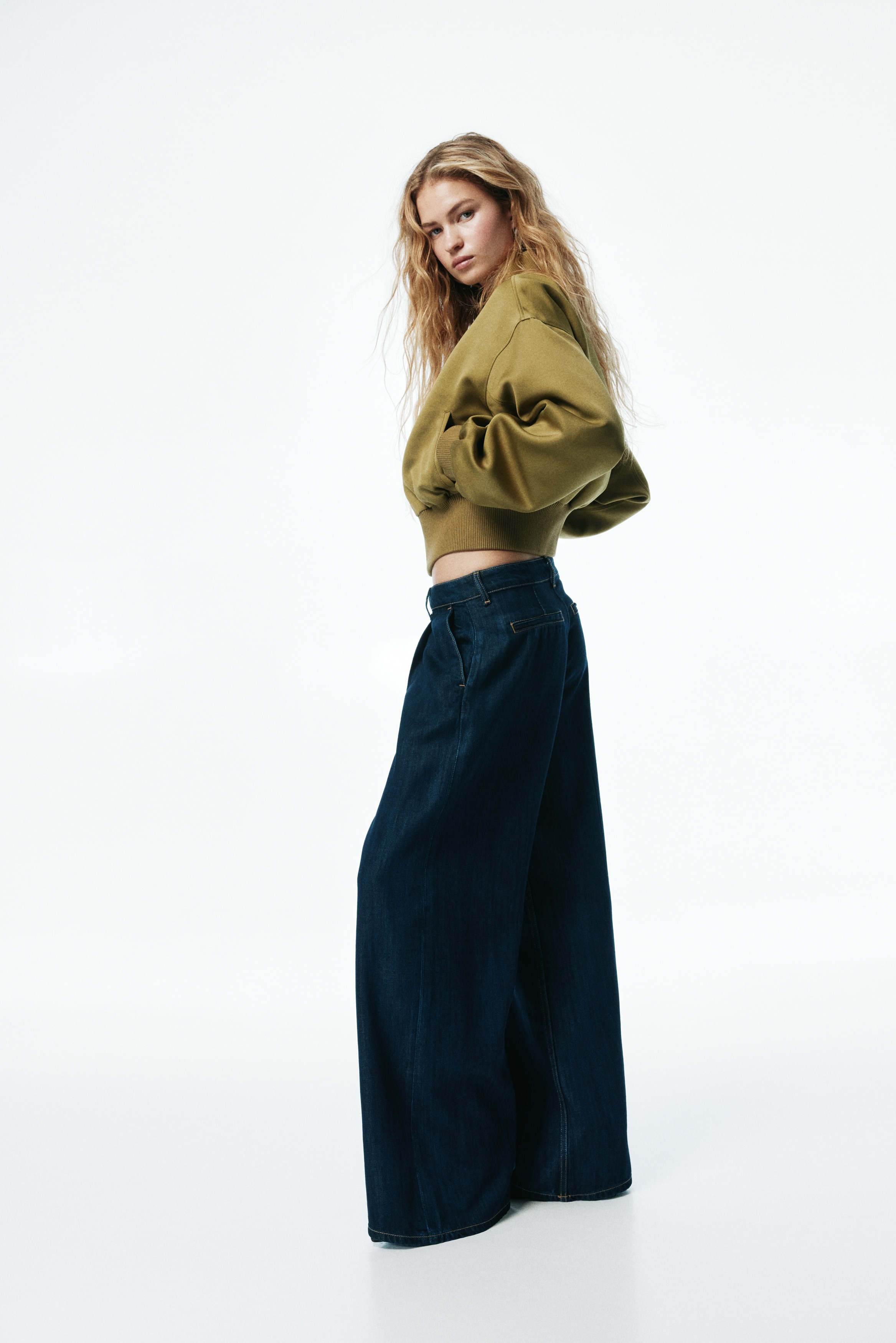 Loose Fit Wide Regular Jeans