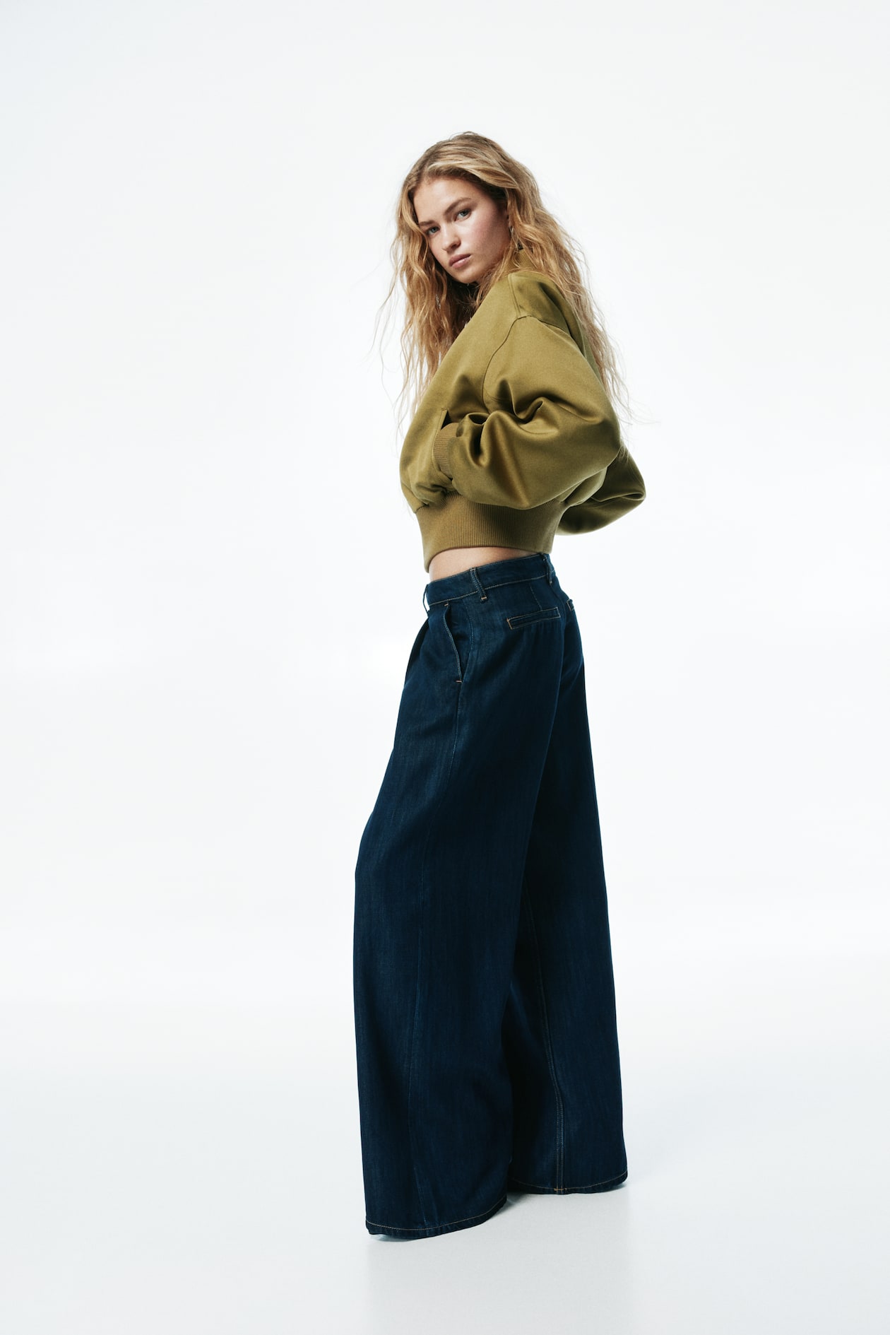 Loose-Fit Wide Regular Jeans - image 4