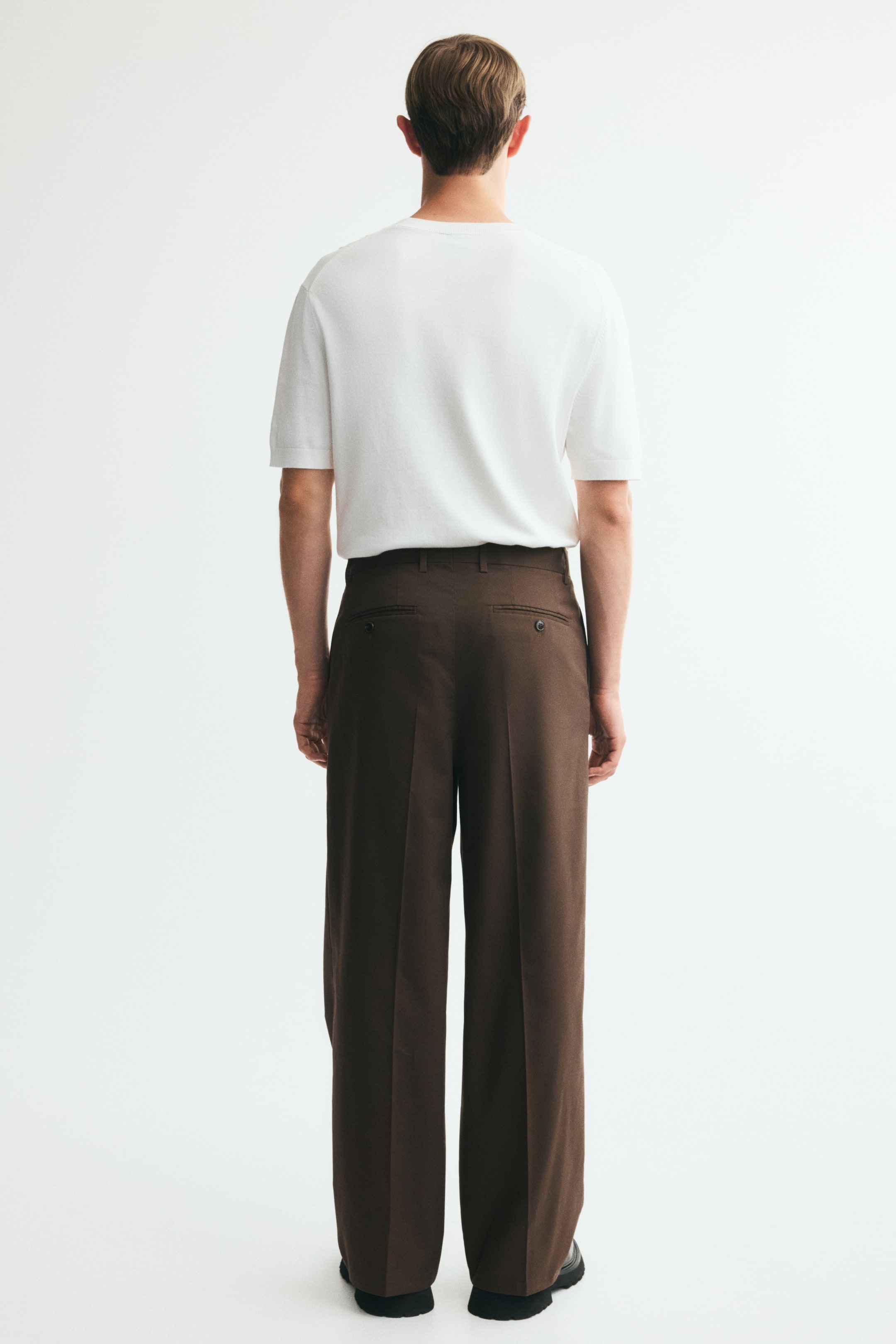 Loose-Fit Tailored Pants