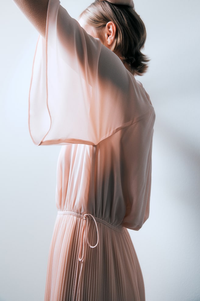 Plisseret kjole med bindedetalje - Pudderrosa/Støvet lys turkis/Sort - 5