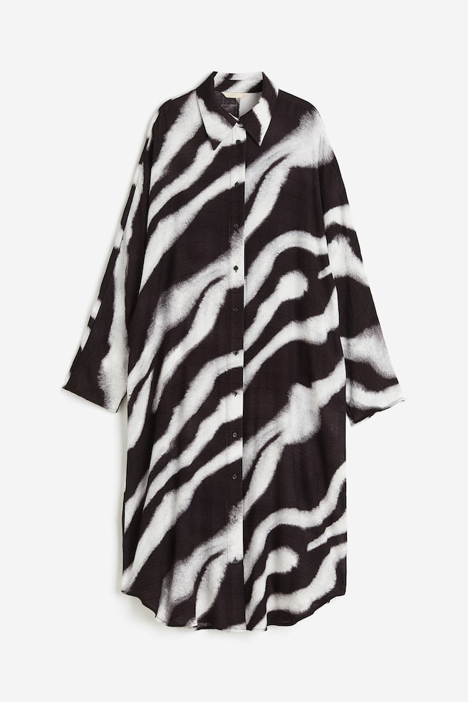 Oversized skjortekjole - Sort/Zebramønstret - 2