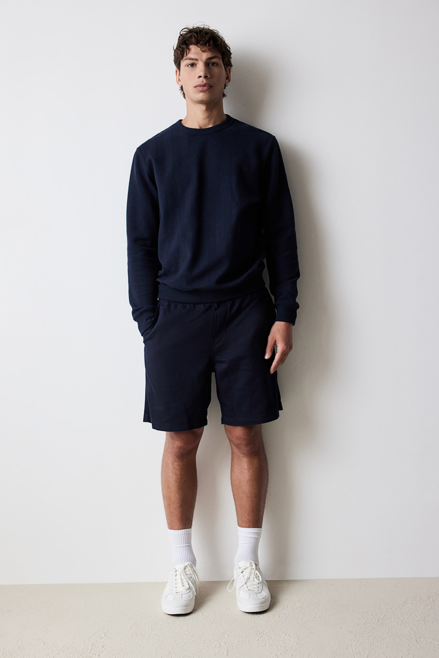 Relaxed Fit Linen-blend shorts - Navy blue/Dark grey/Cream - 7